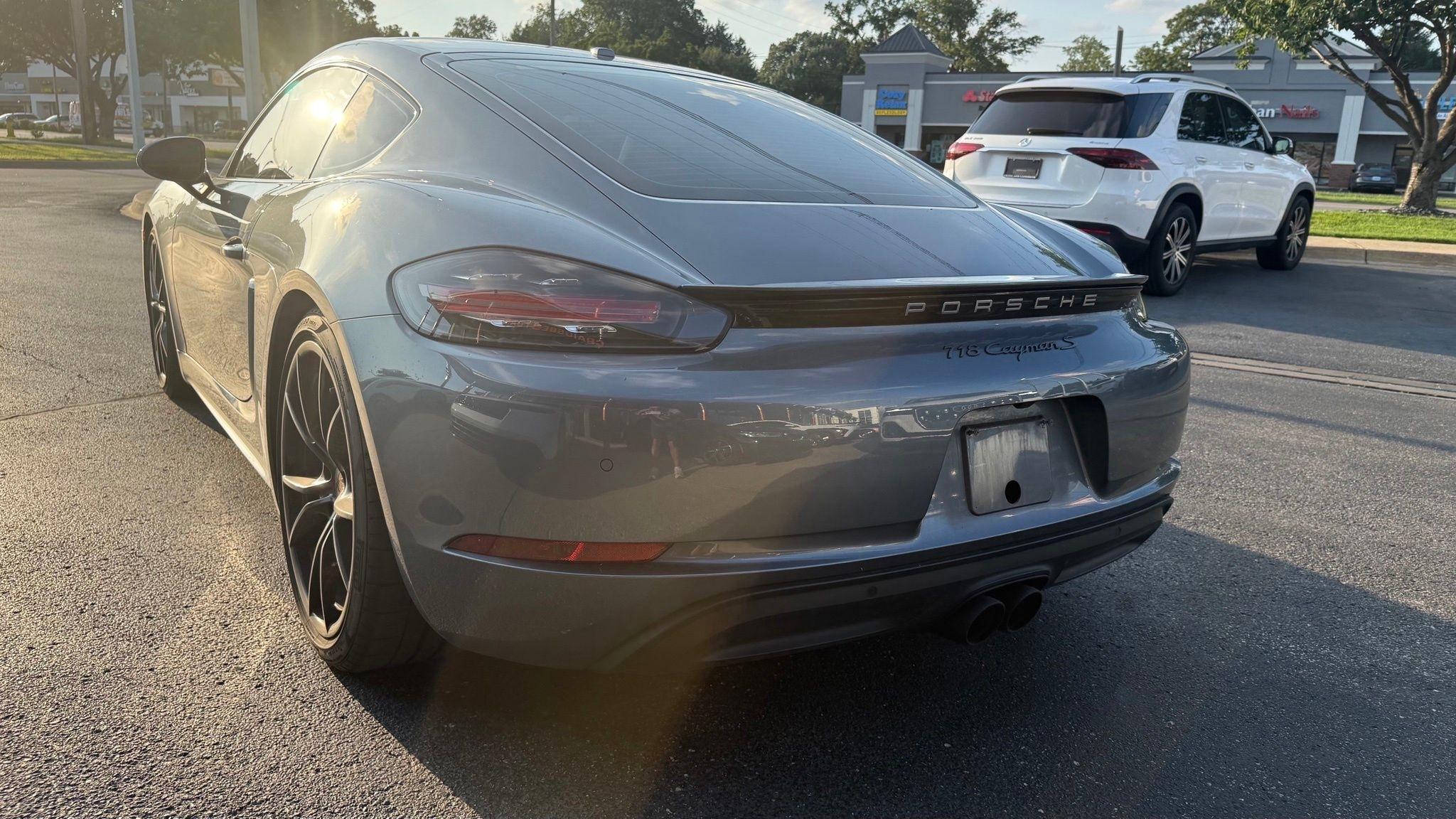 Porsche 718 Cayman  2025