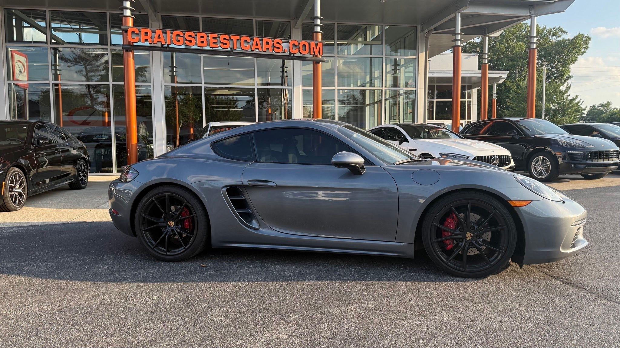 Porsche 718 Cayman  2025