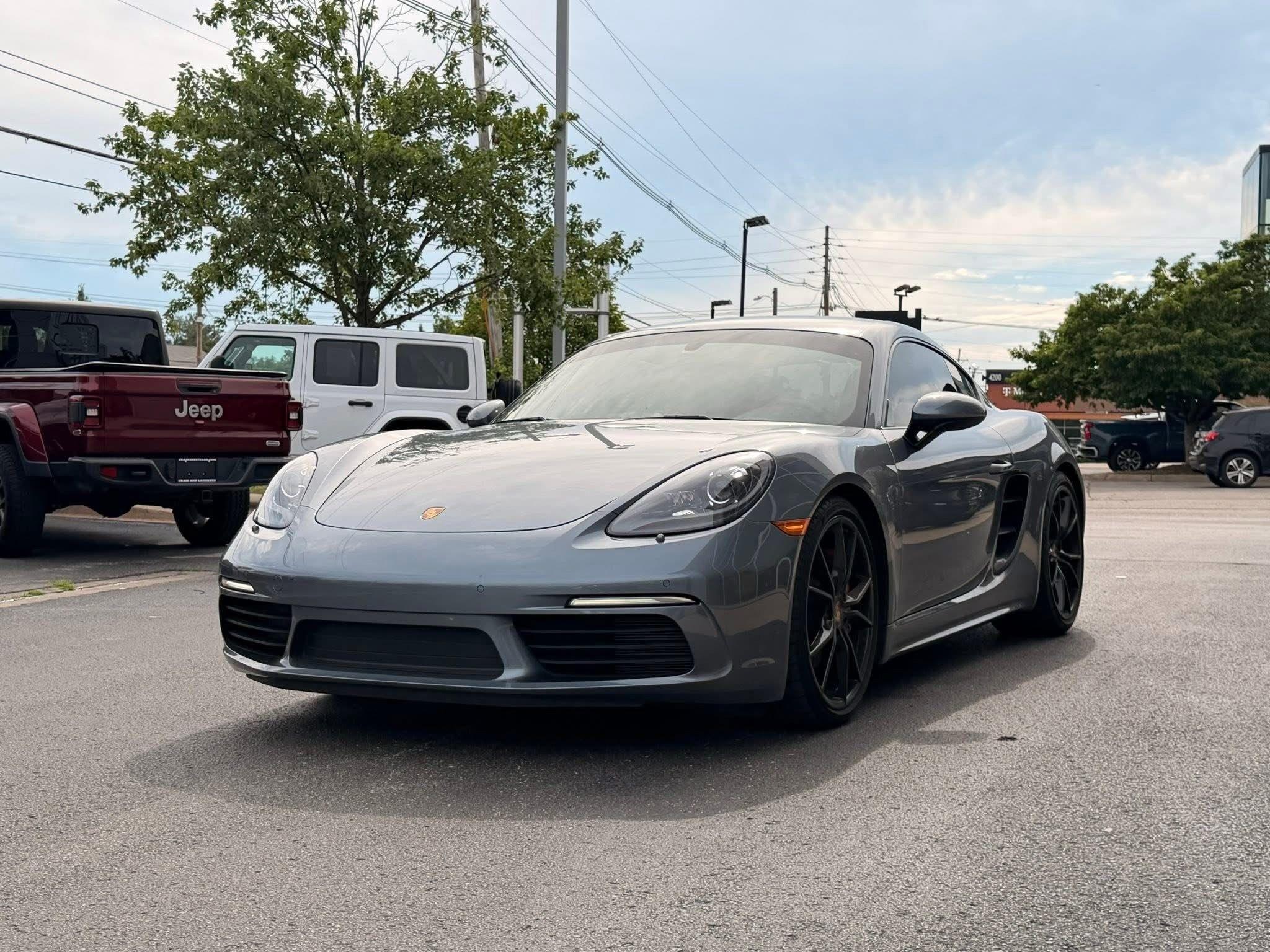 Porsche 718 Cayman  2025