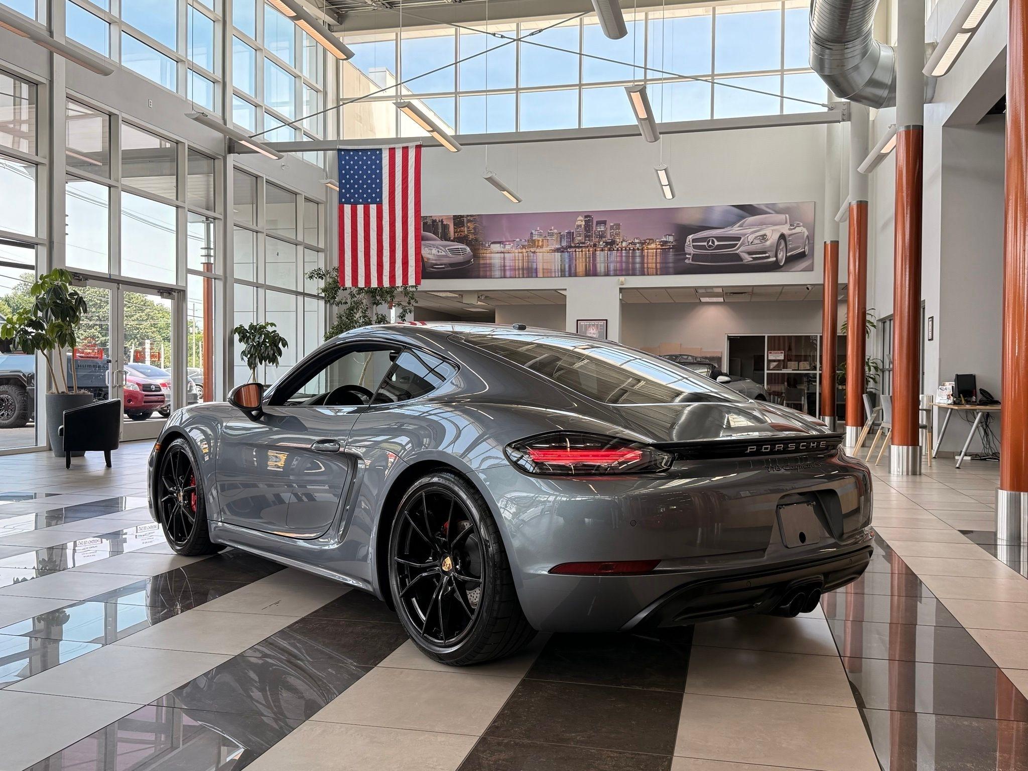 Porsche 718 Cayman  2025