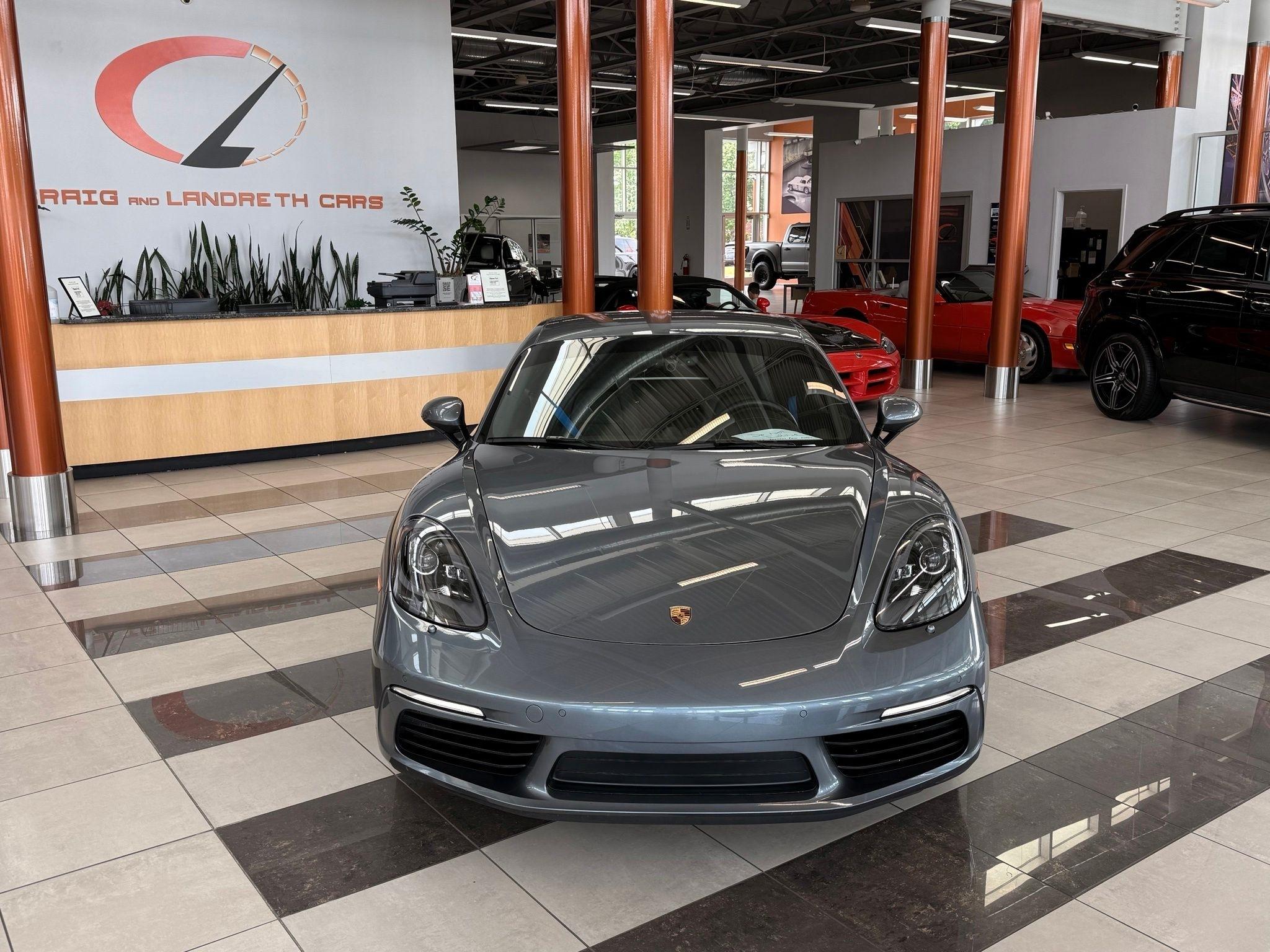 Porsche 718 Cayman  2025