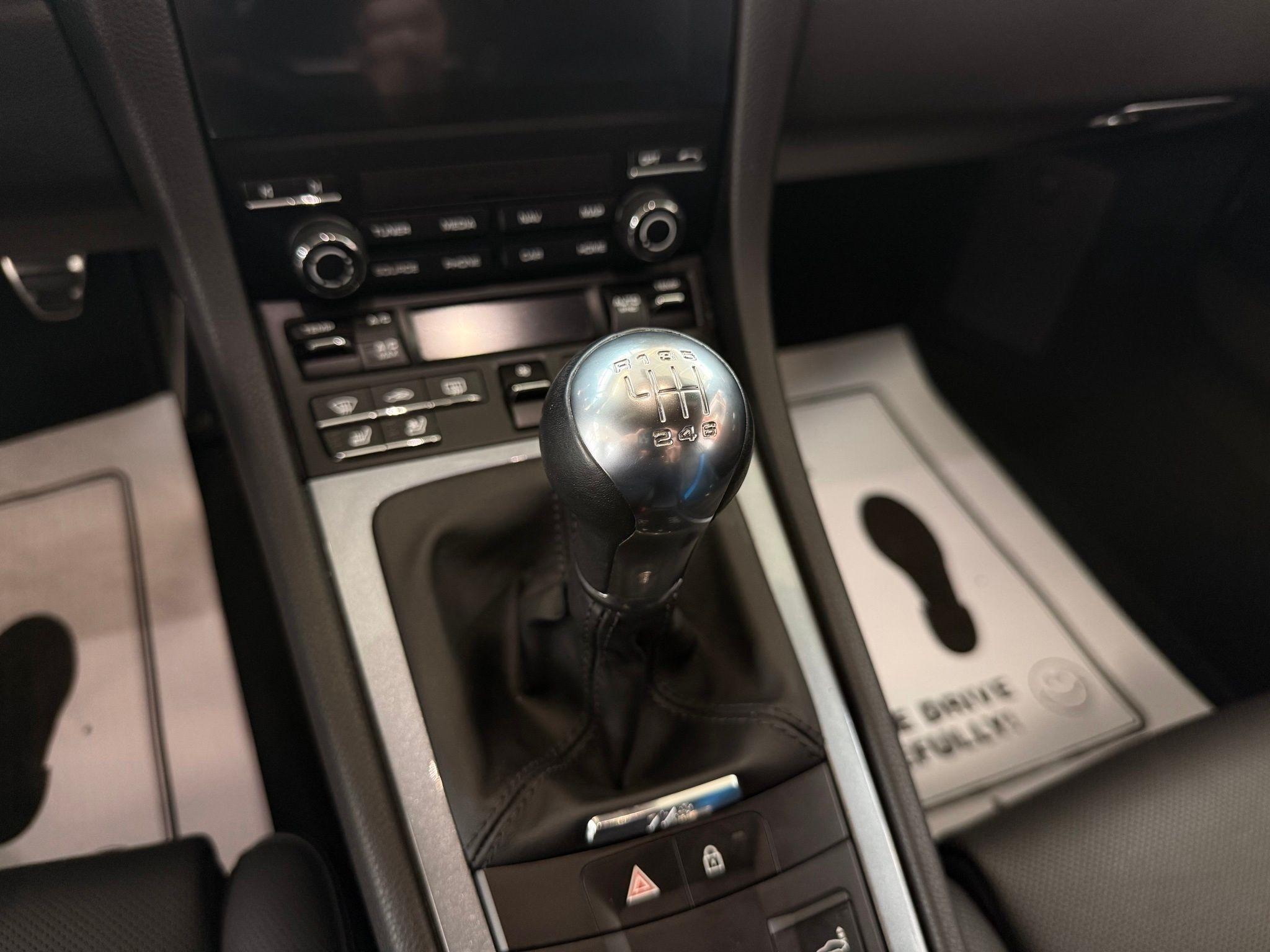 Porsche 718 Cayman  2025