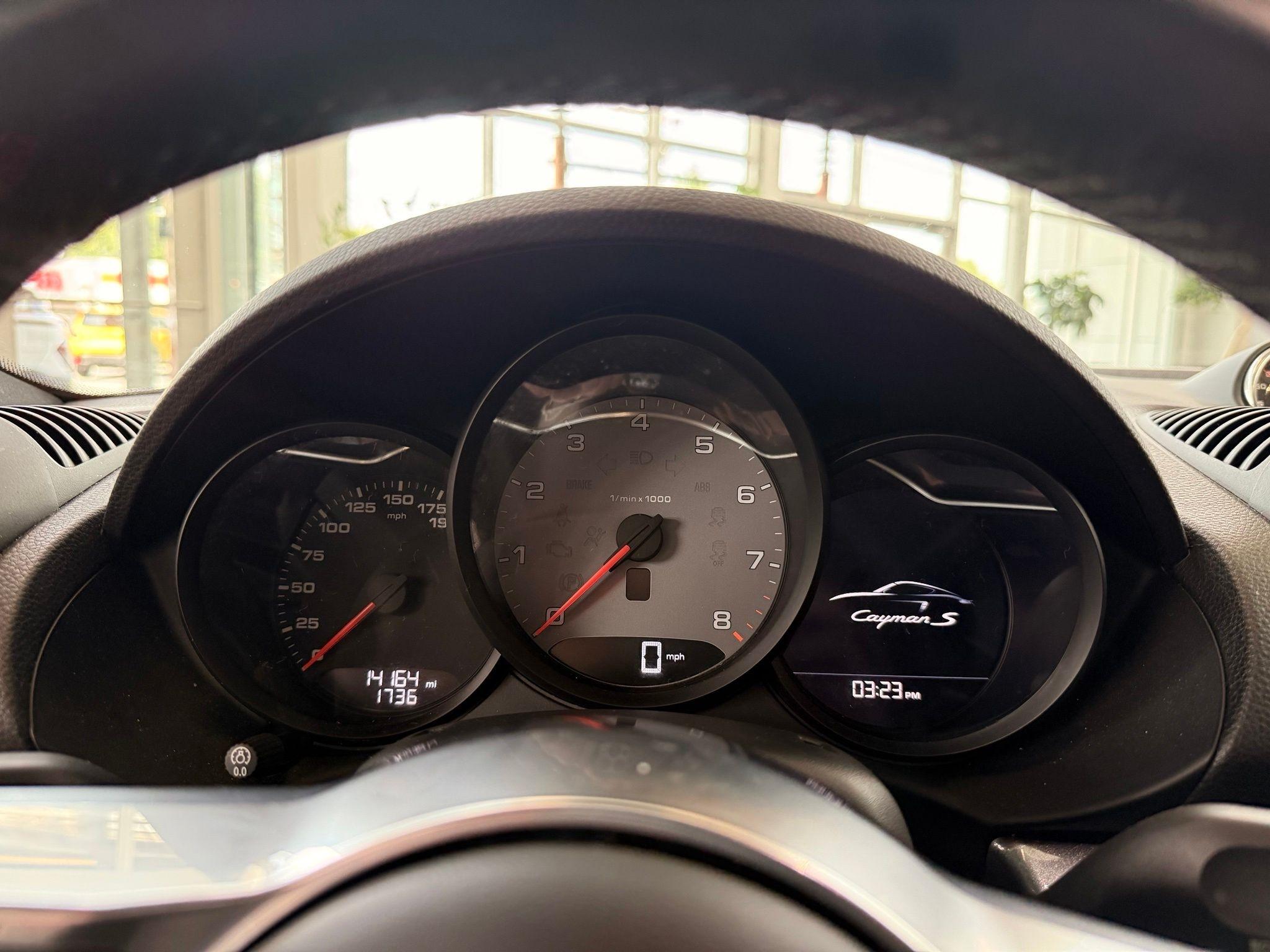 Porsche 718 Cayman  2025
