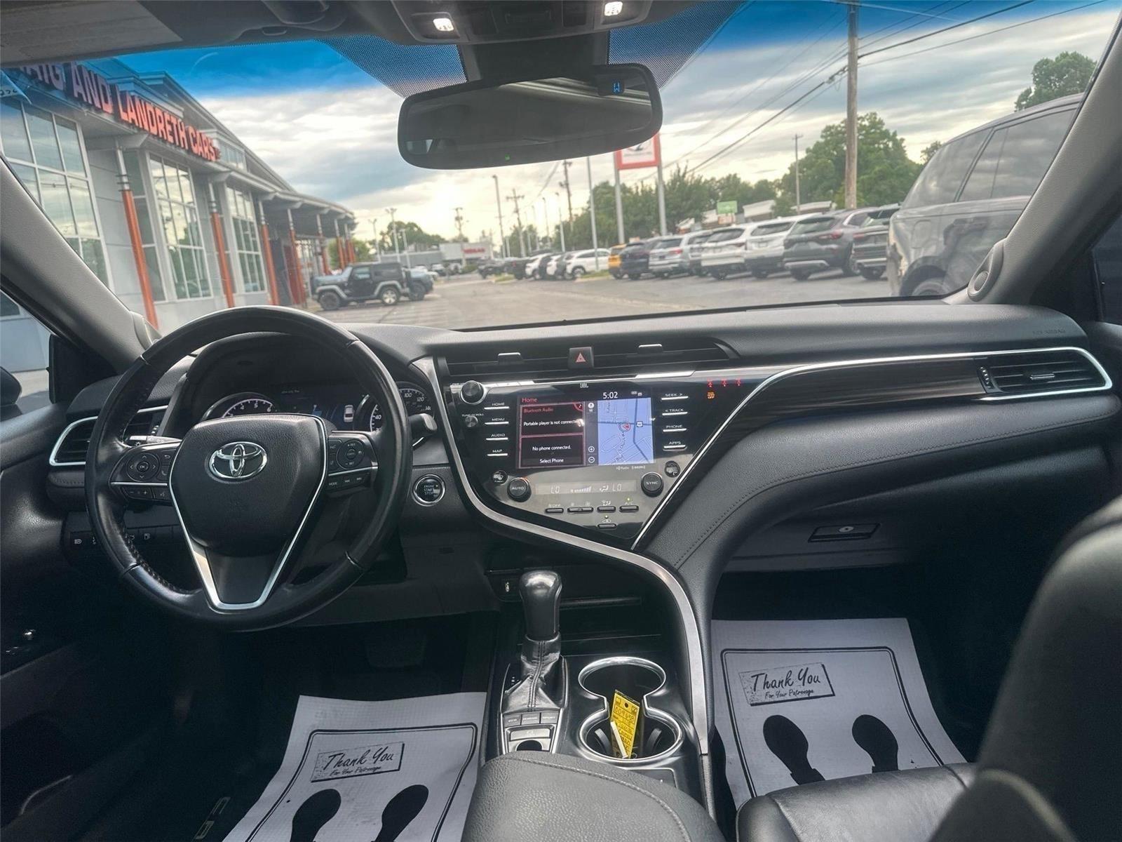 Toyota Camry  2018