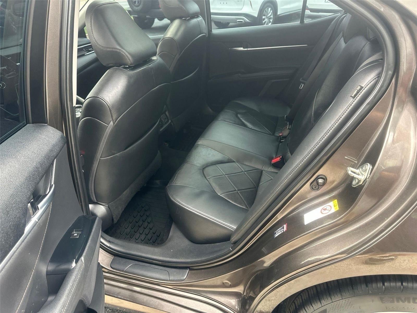 Toyota Camry  2018
