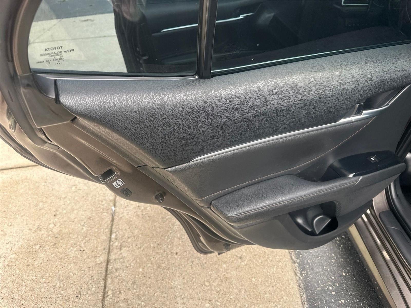 Toyota Camry  2018