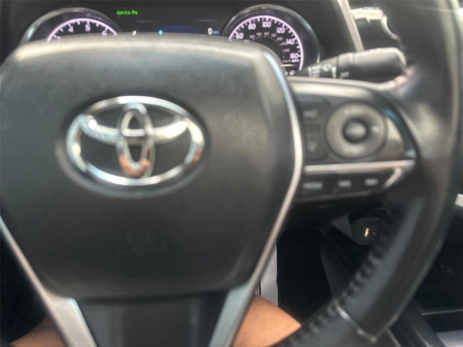 Toyota Camry  2018
