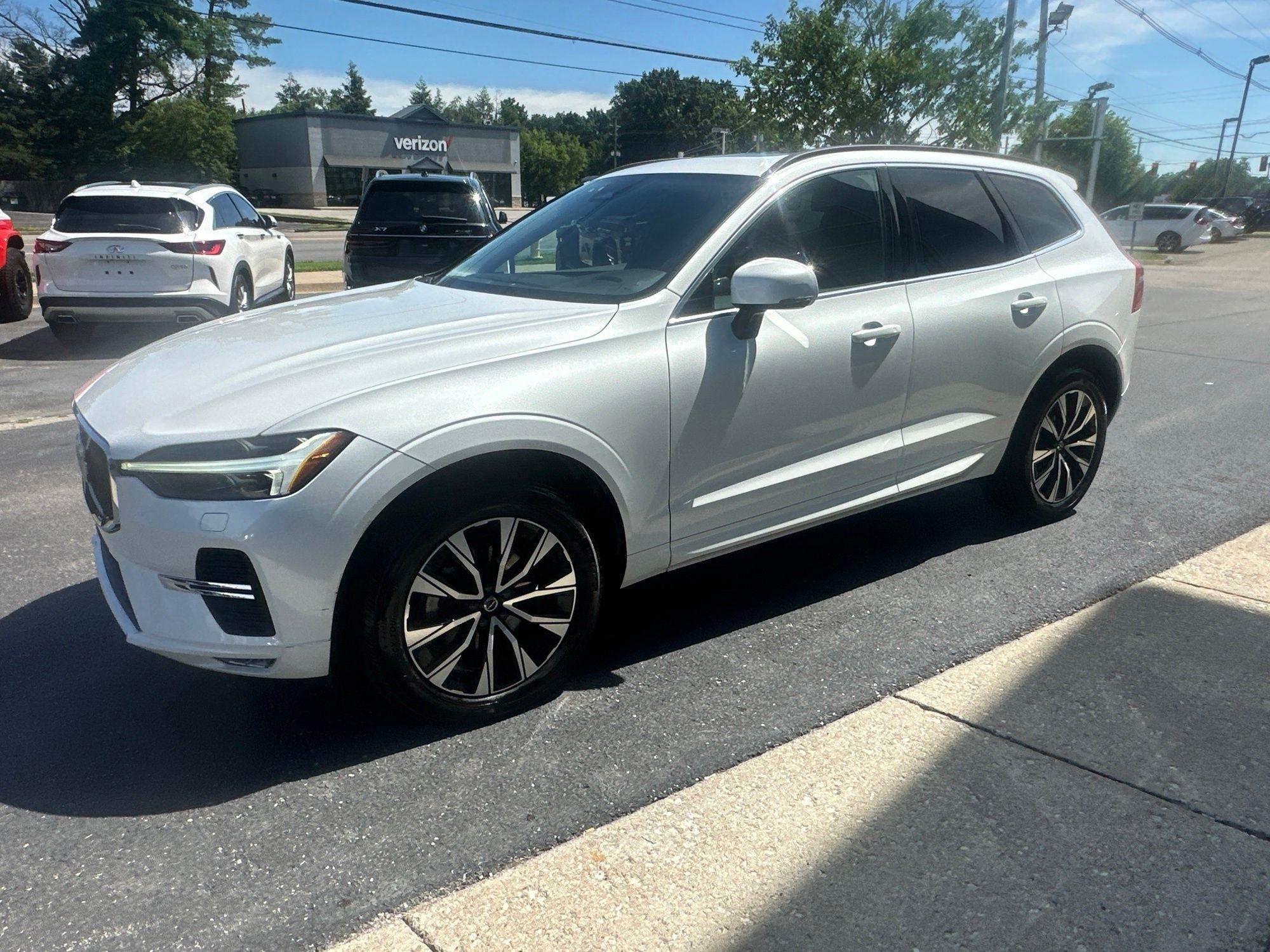 Volvo XC60  2023
