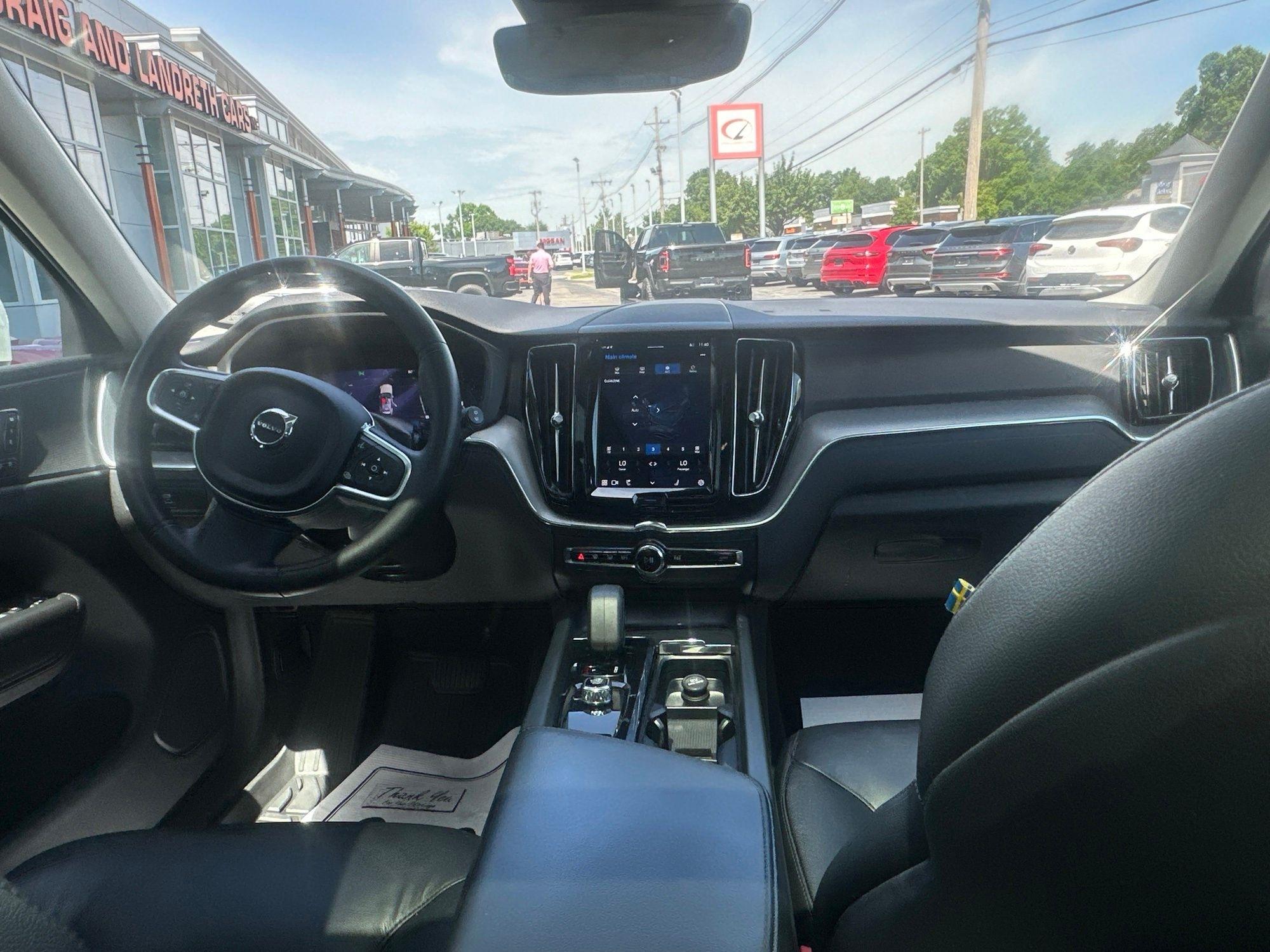 Volvo XC60  2023