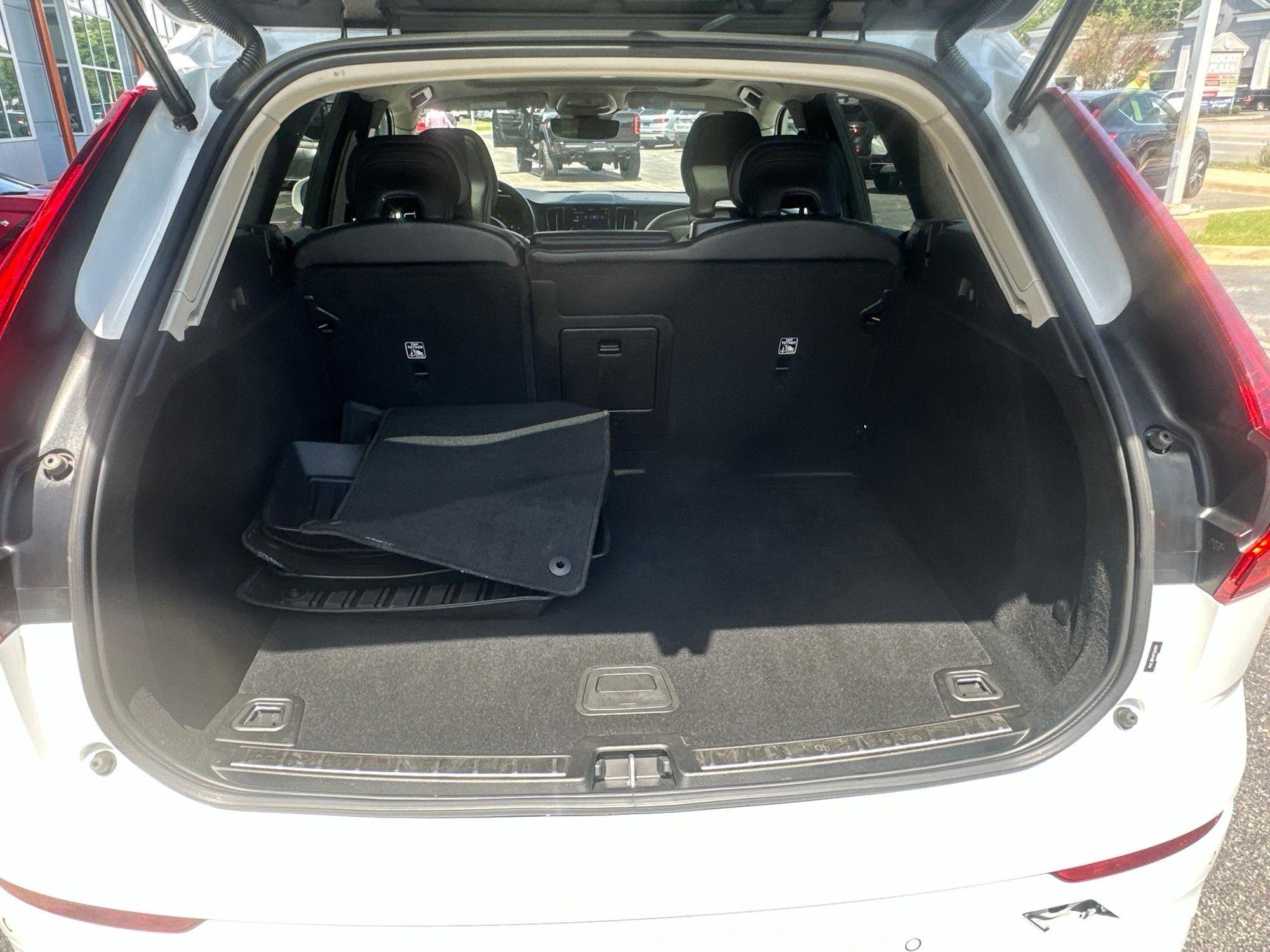 Volvo XC60  2023