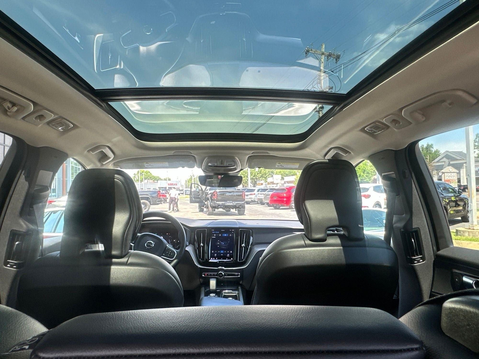Volvo XC60  2023