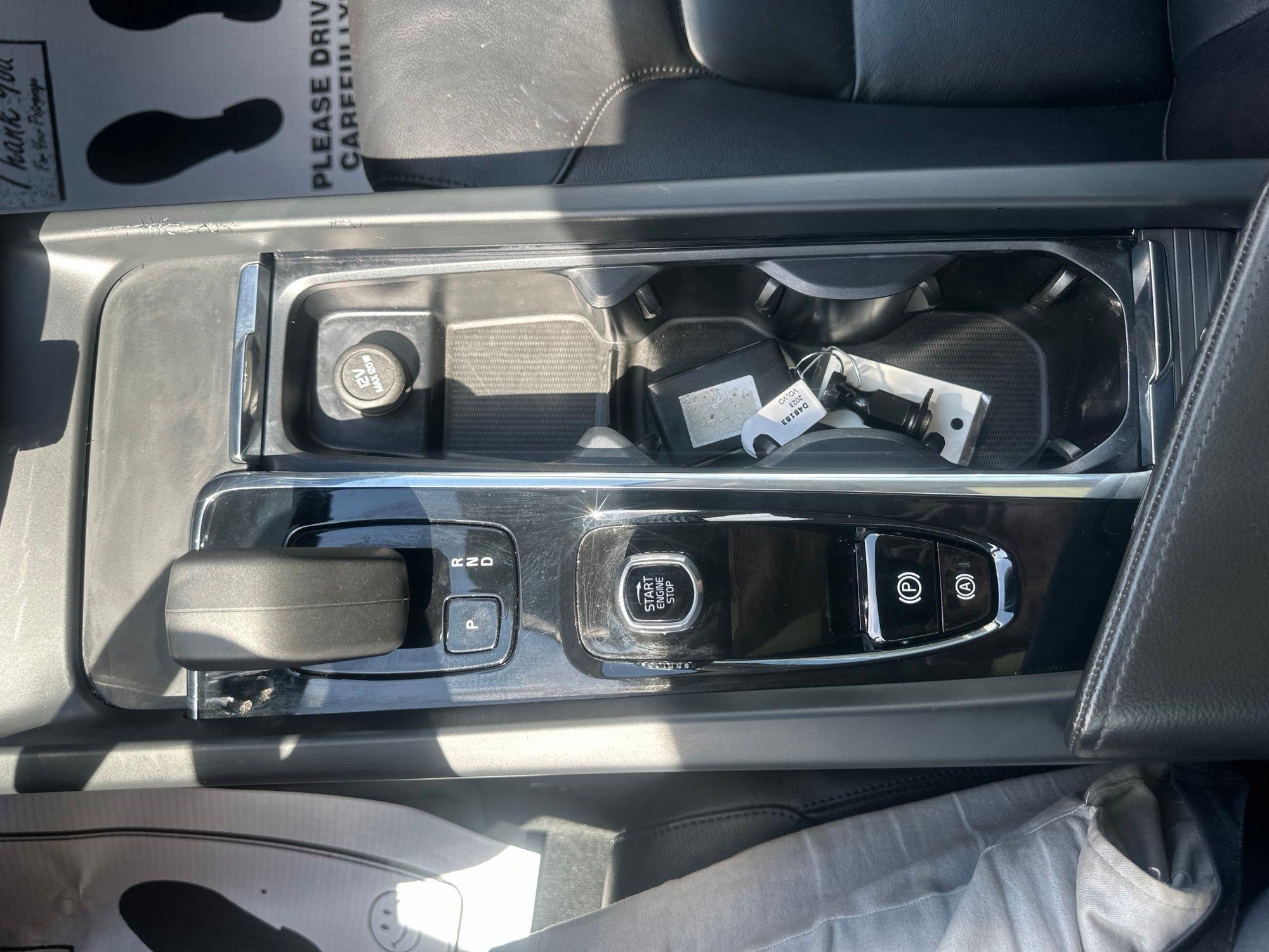 Volvo XC60  2023
