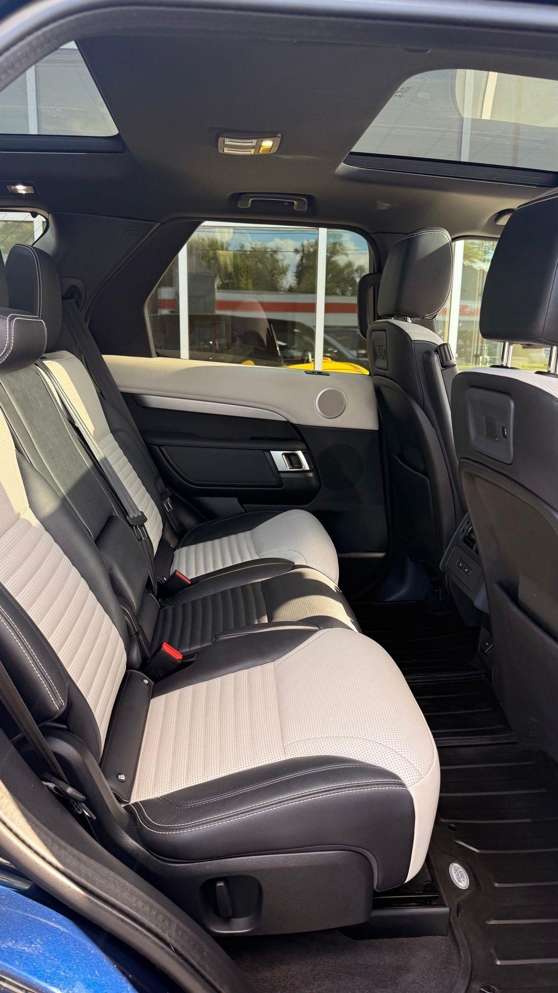 Land Rover Discovery  2021