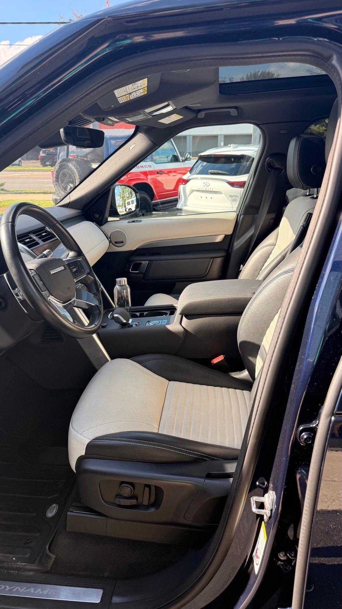 Land Rover Discovery  2021