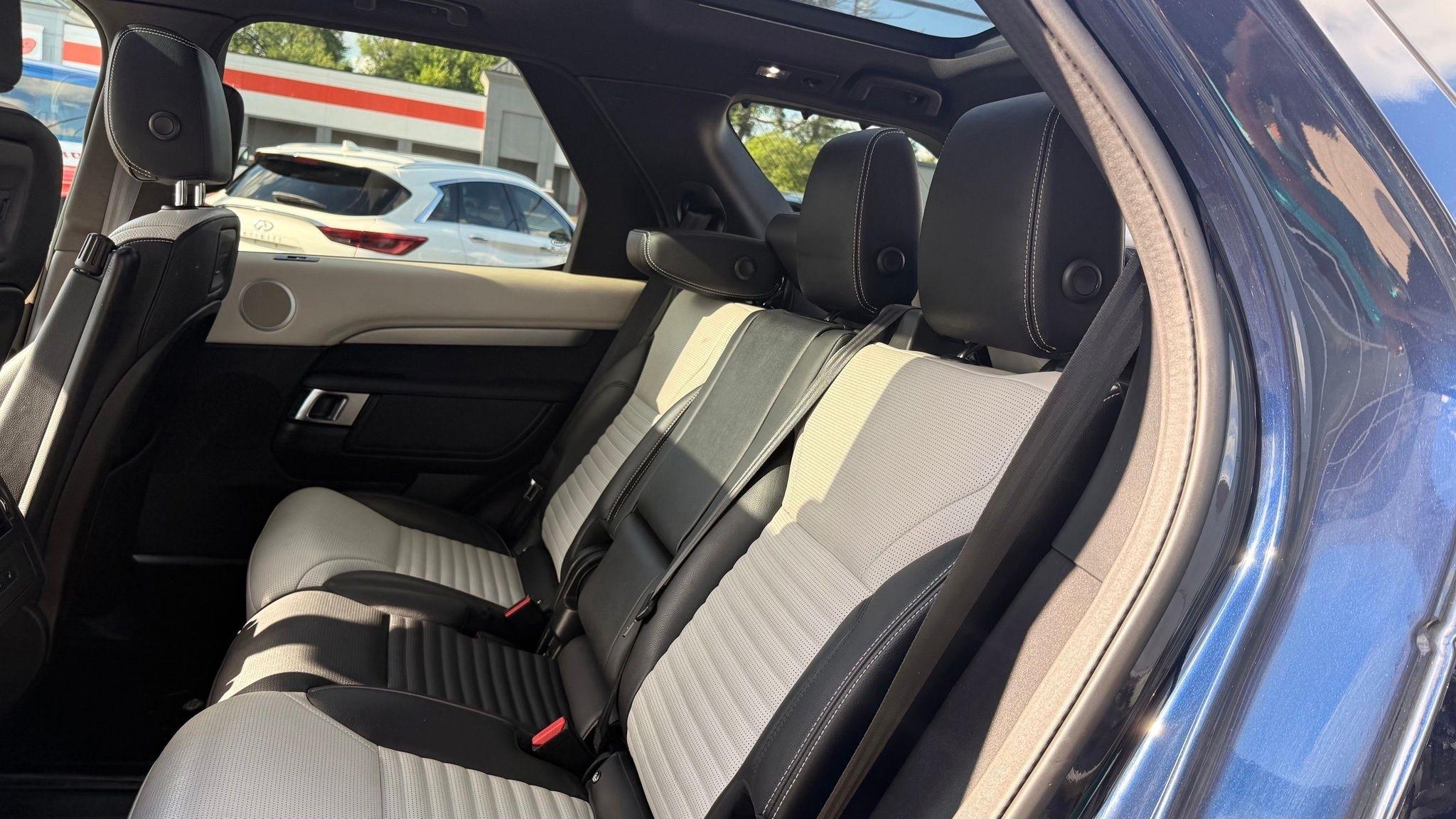 Land Rover Discovery  2021