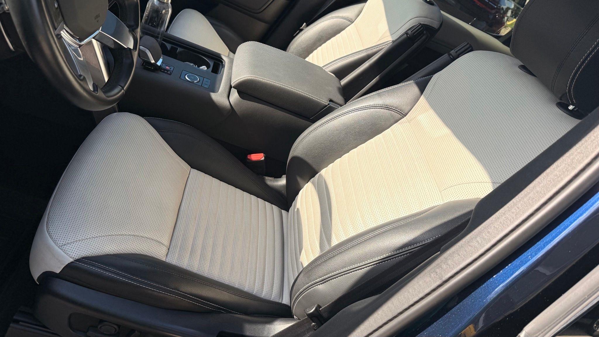 Land Rover Discovery  2021