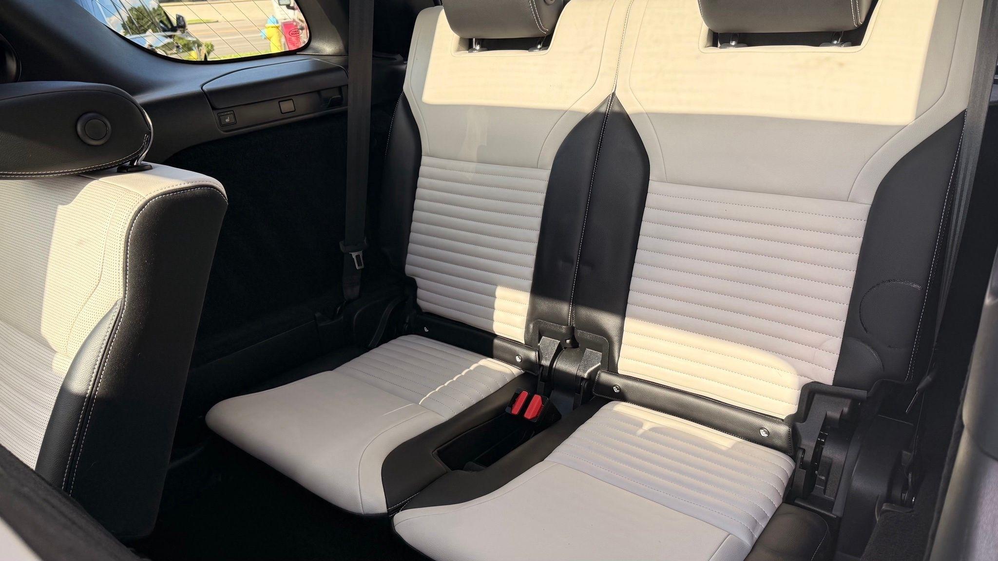 Land Rover Discovery  2021