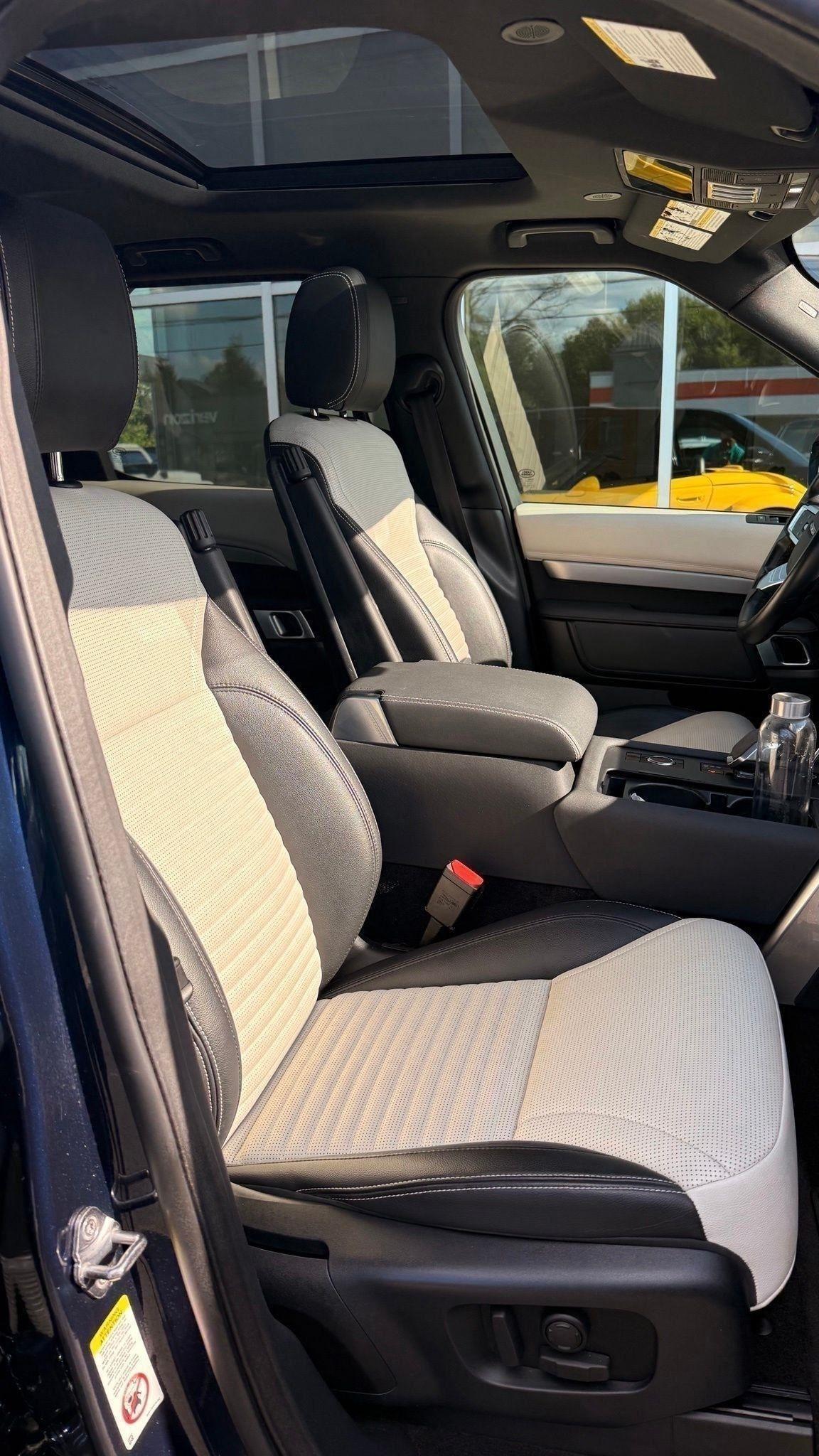 Land Rover Discovery  2021