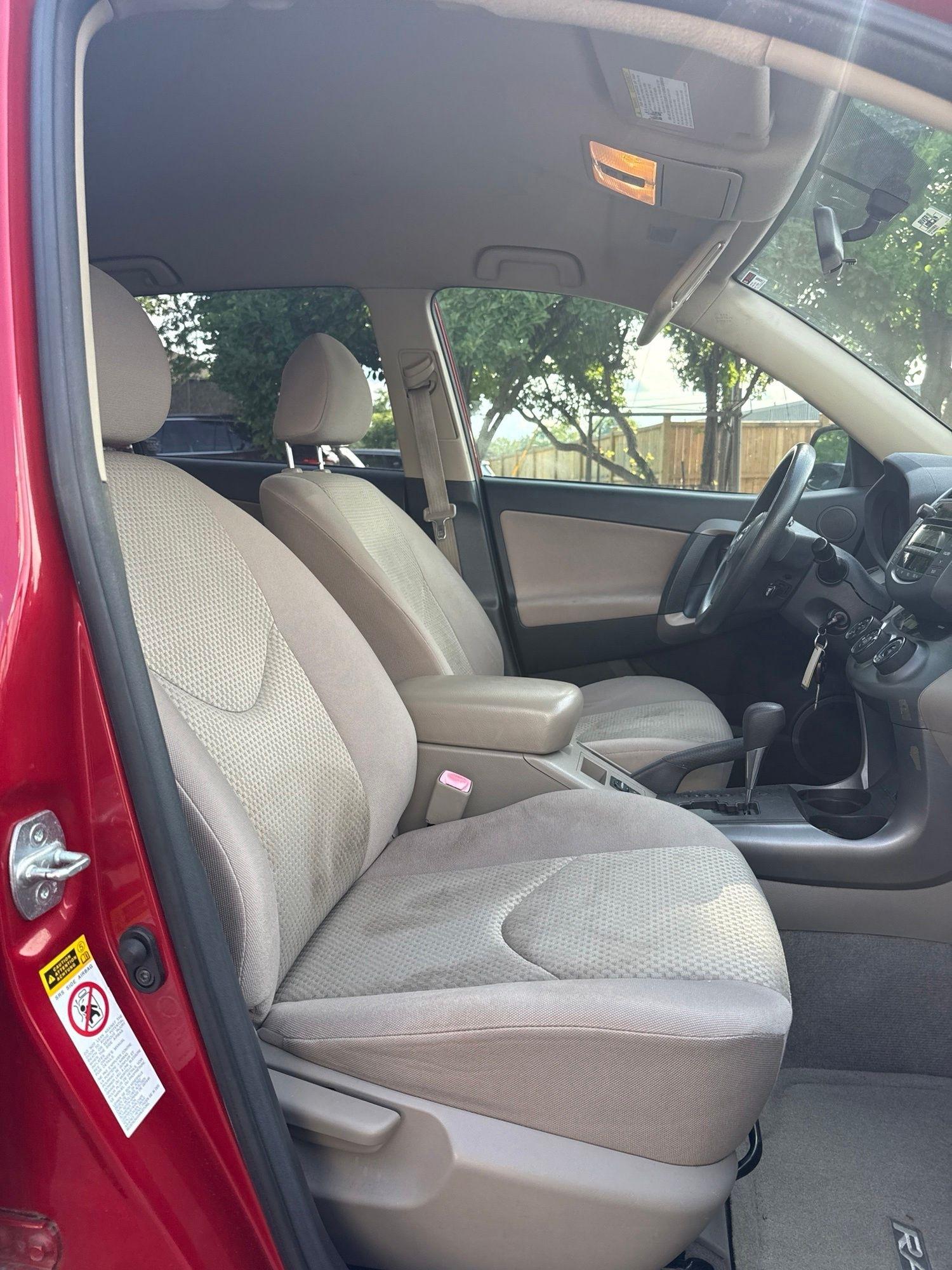 Toyota RAV4  2008