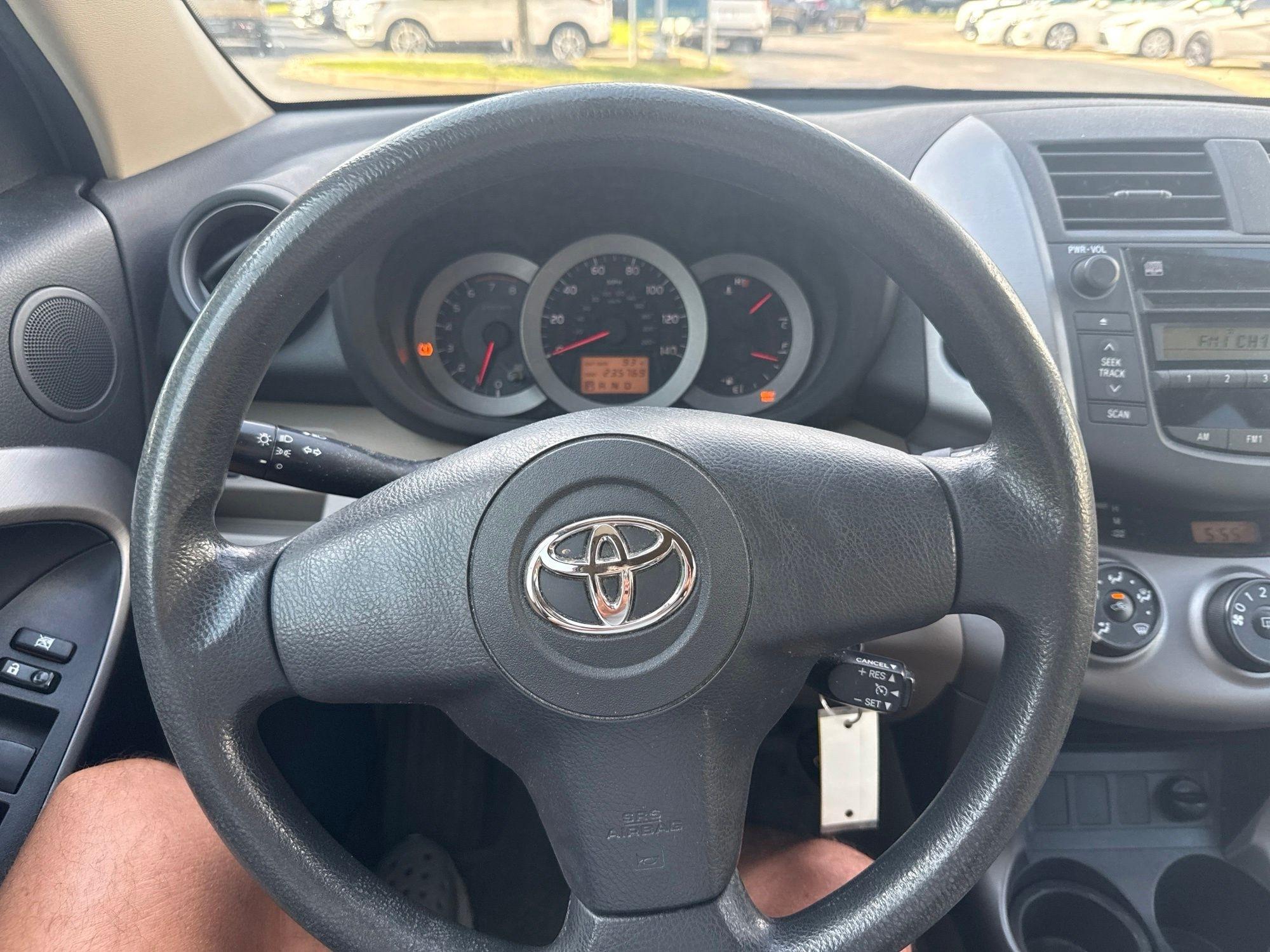 Toyota RAV4  2008