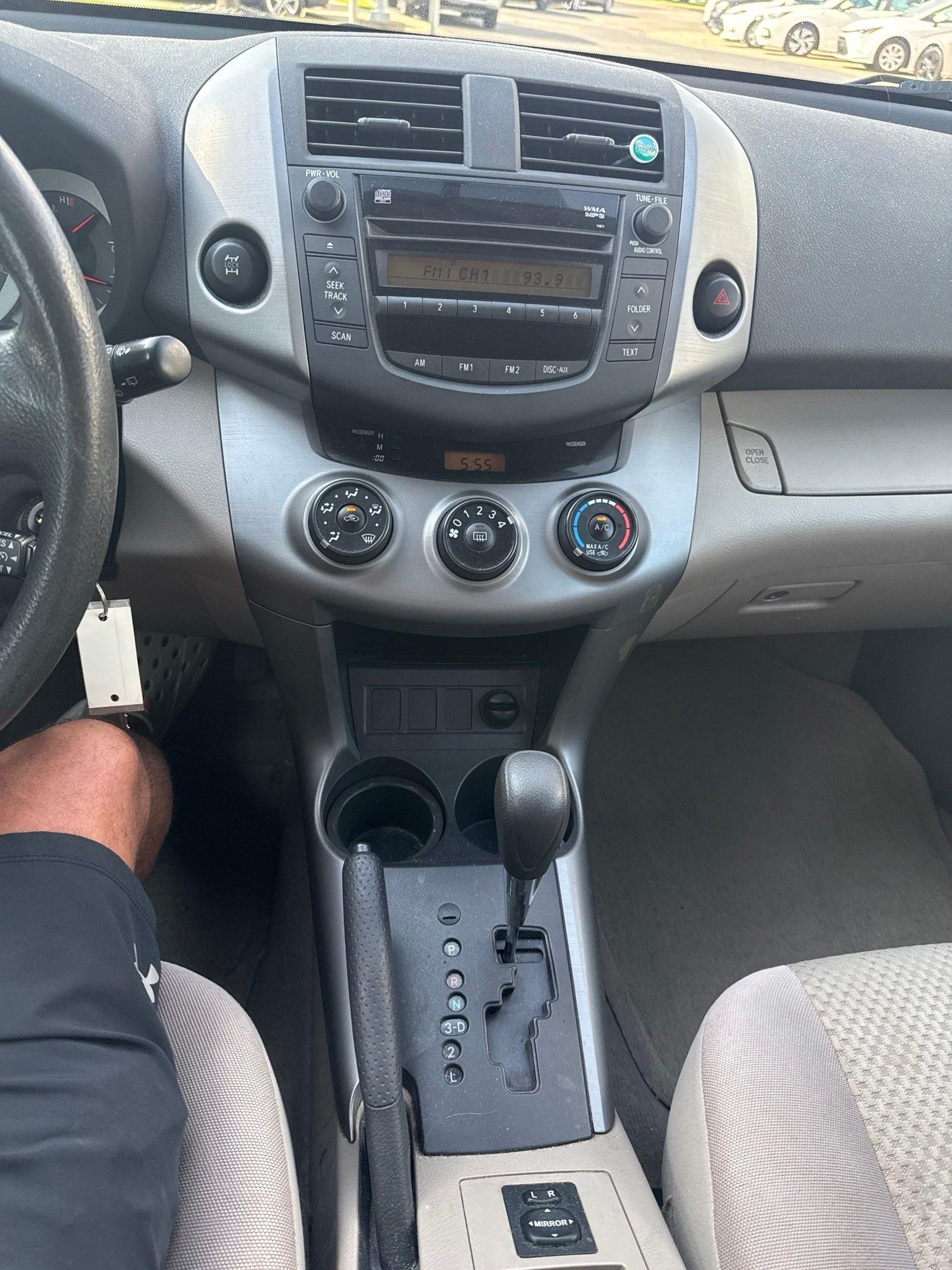 Toyota RAV4  2008
