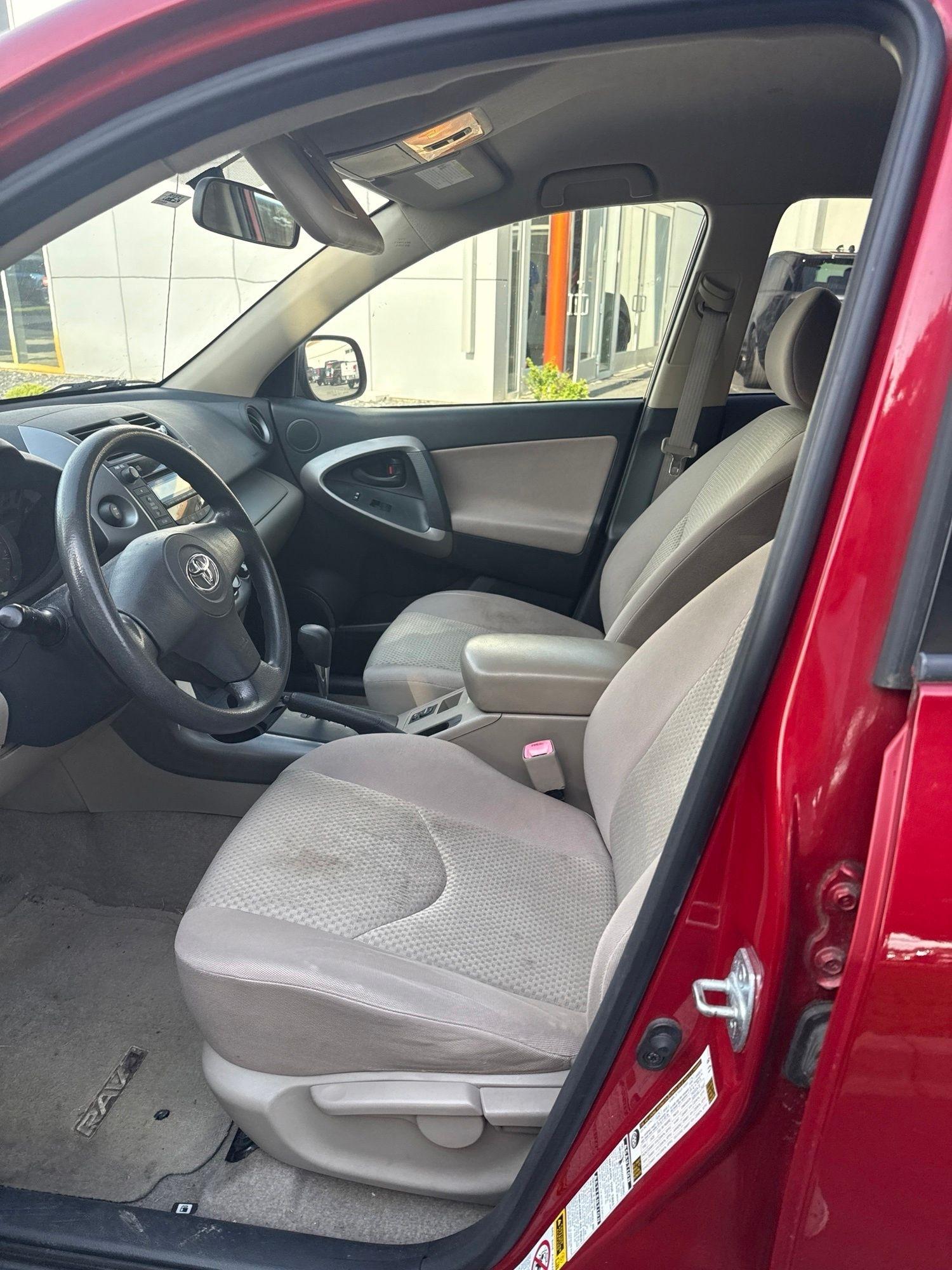 Toyota RAV4  2008