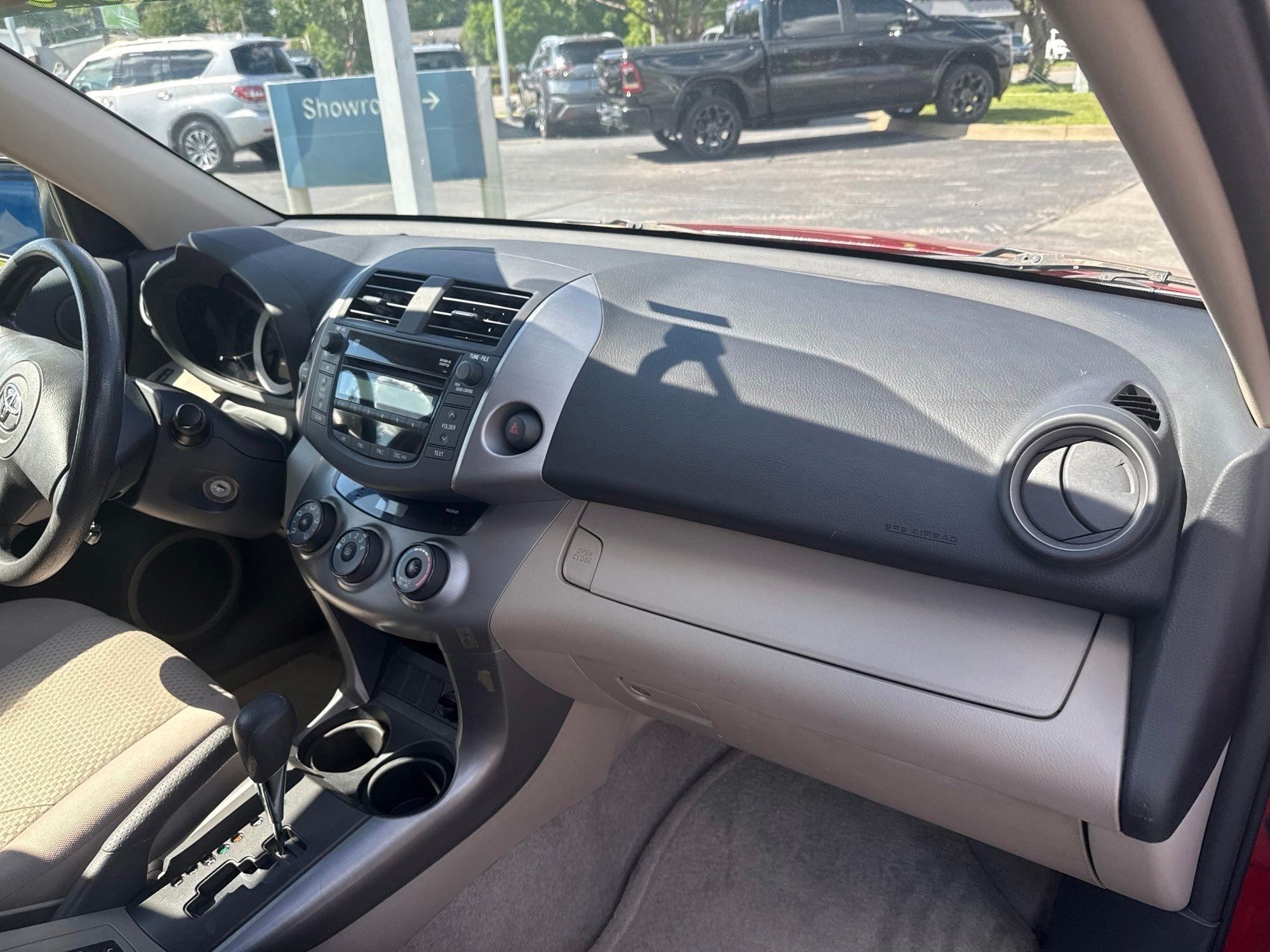 Toyota RAV4  2008