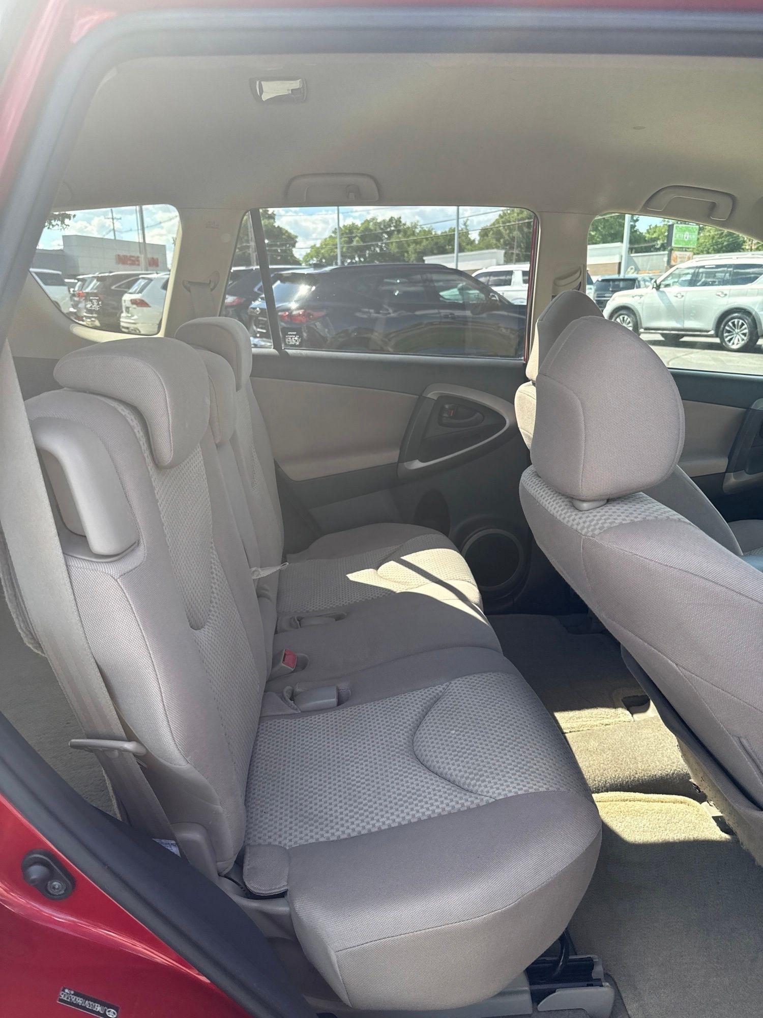 Toyota RAV4  2008