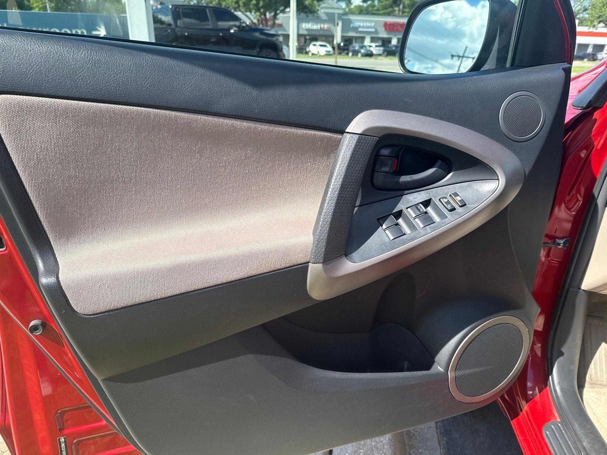 Toyota RAV4  2008