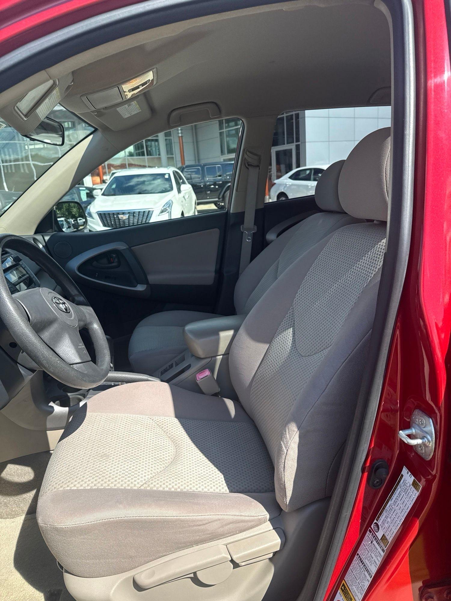 Toyota RAV4  2008