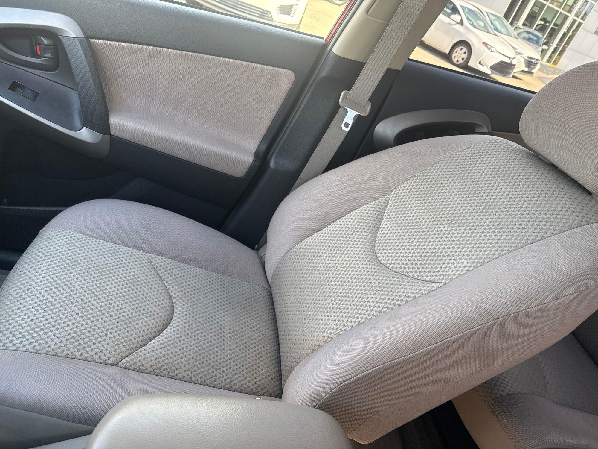 Toyota RAV4  2008