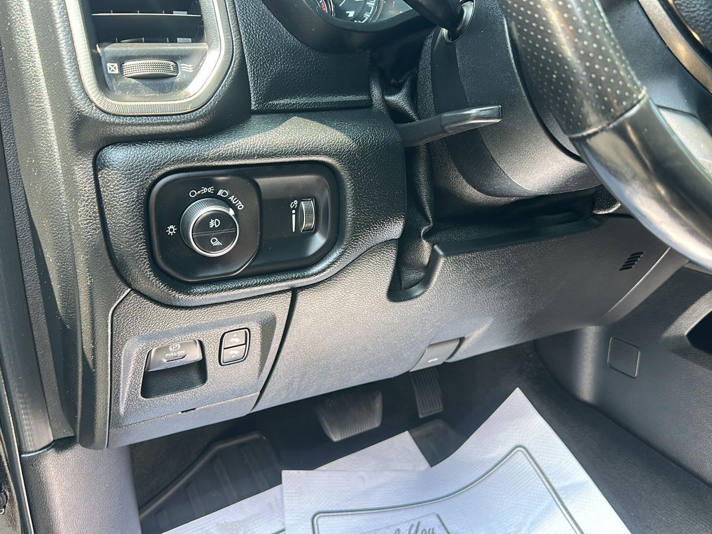RAM 1500  2021