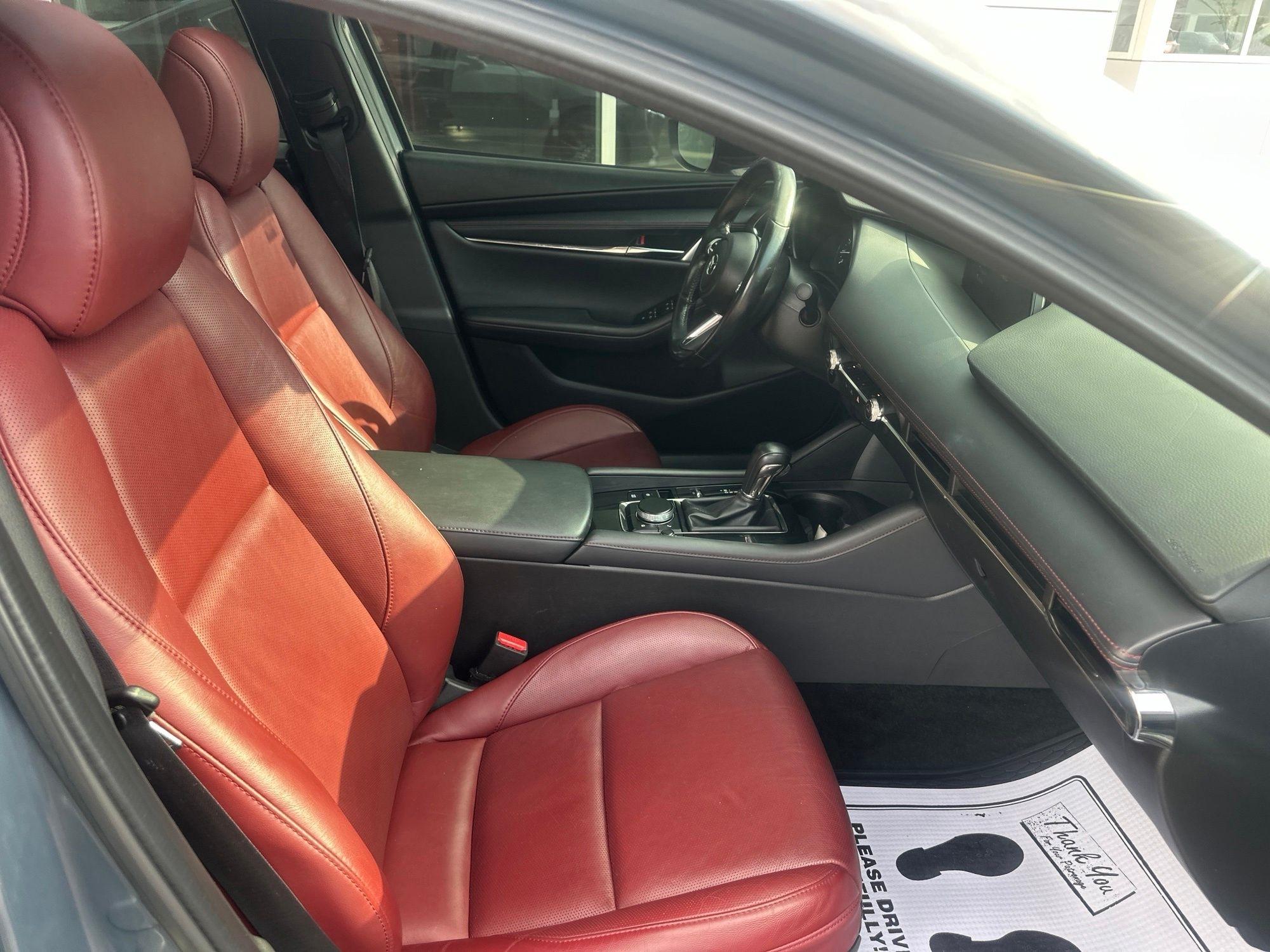 Mazda MAZDA3  2023