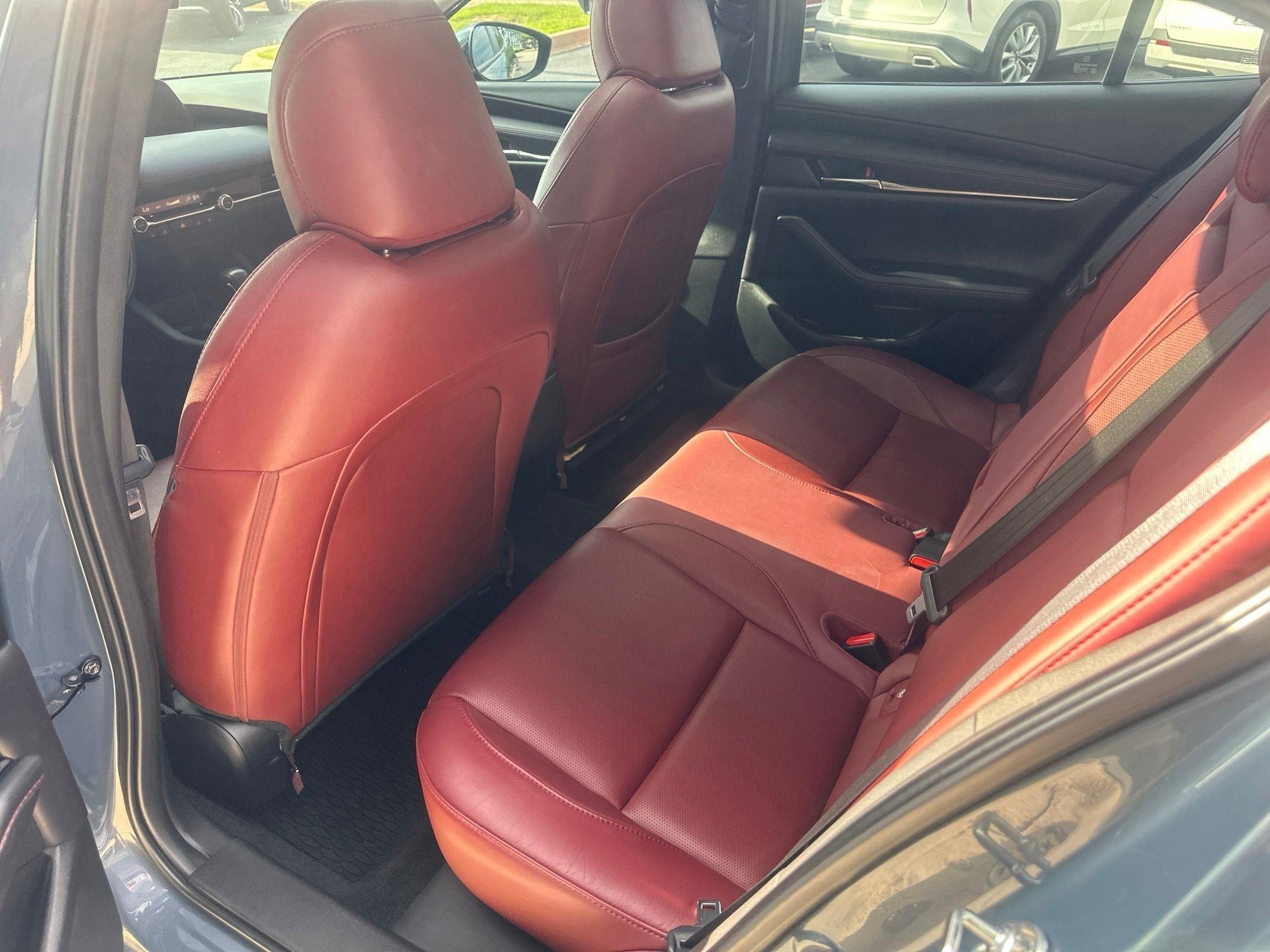 Mazda MAZDA3  2023