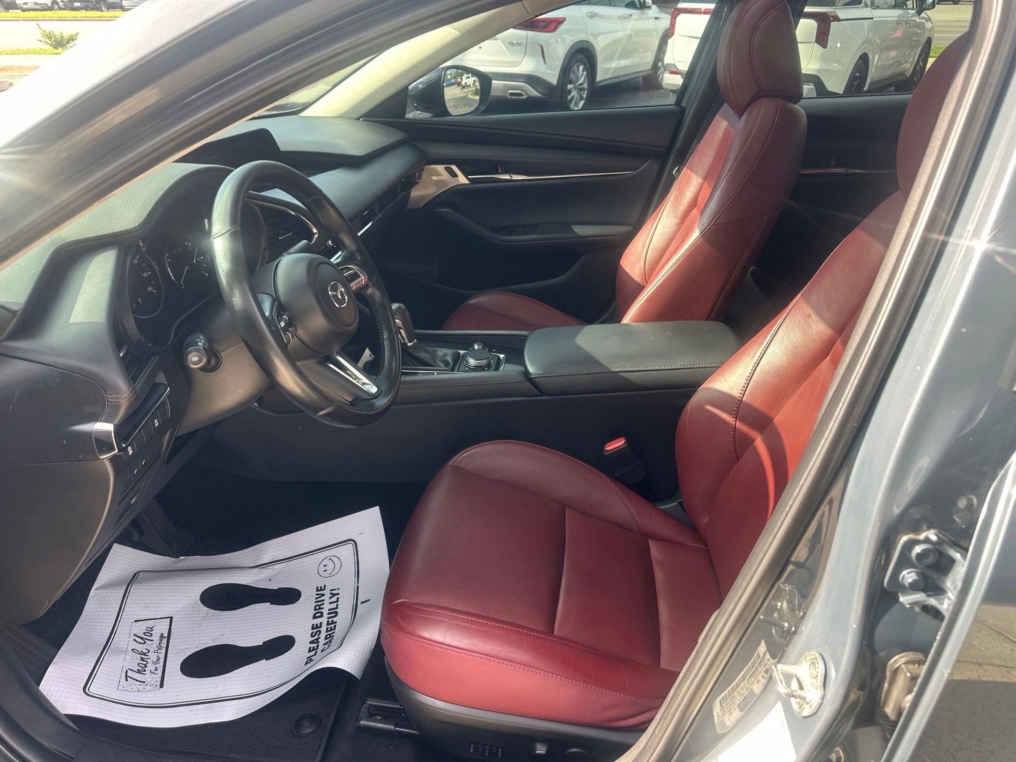 Mazda MAZDA3  2023