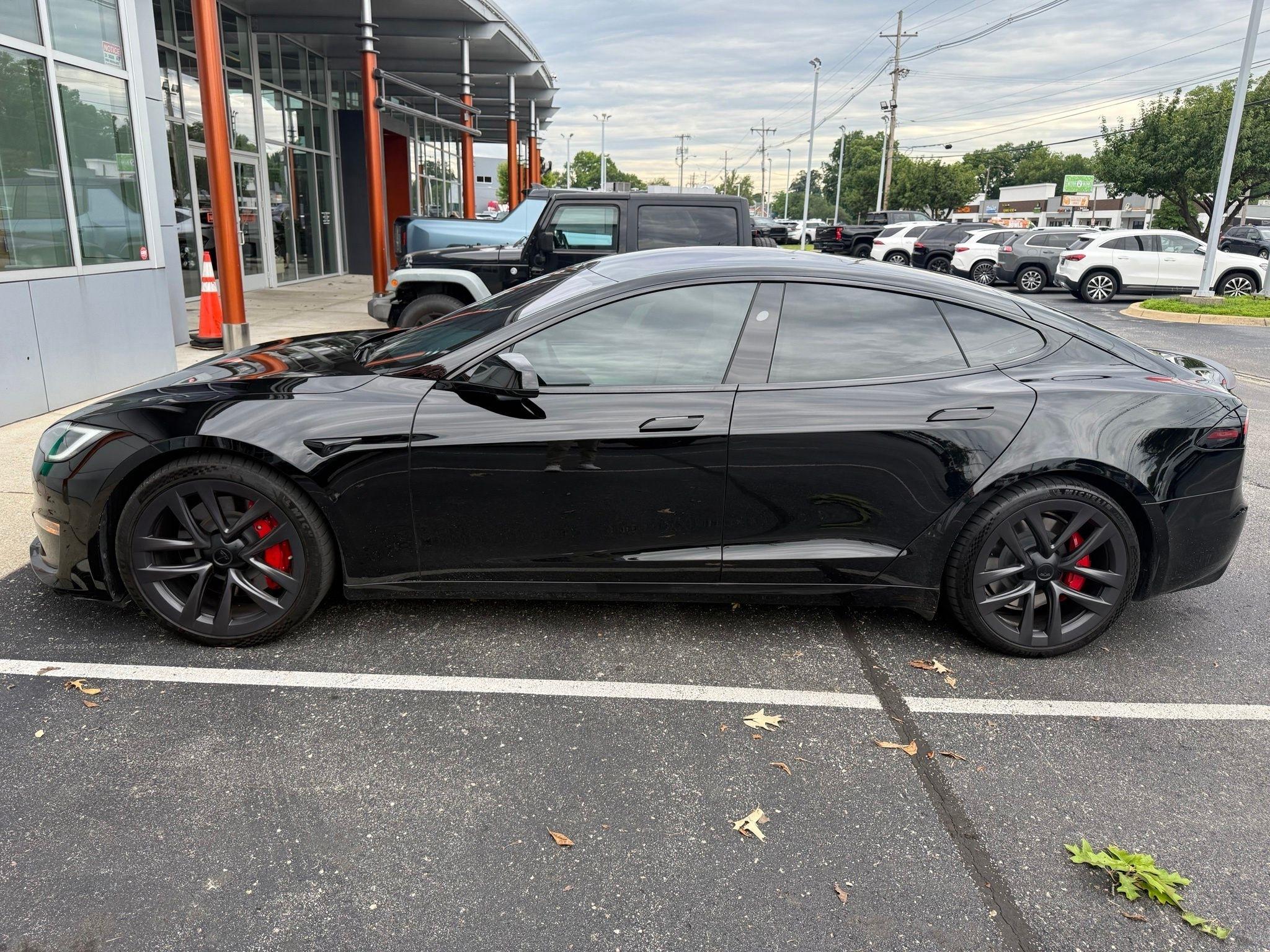 Tesla Model S  2023
