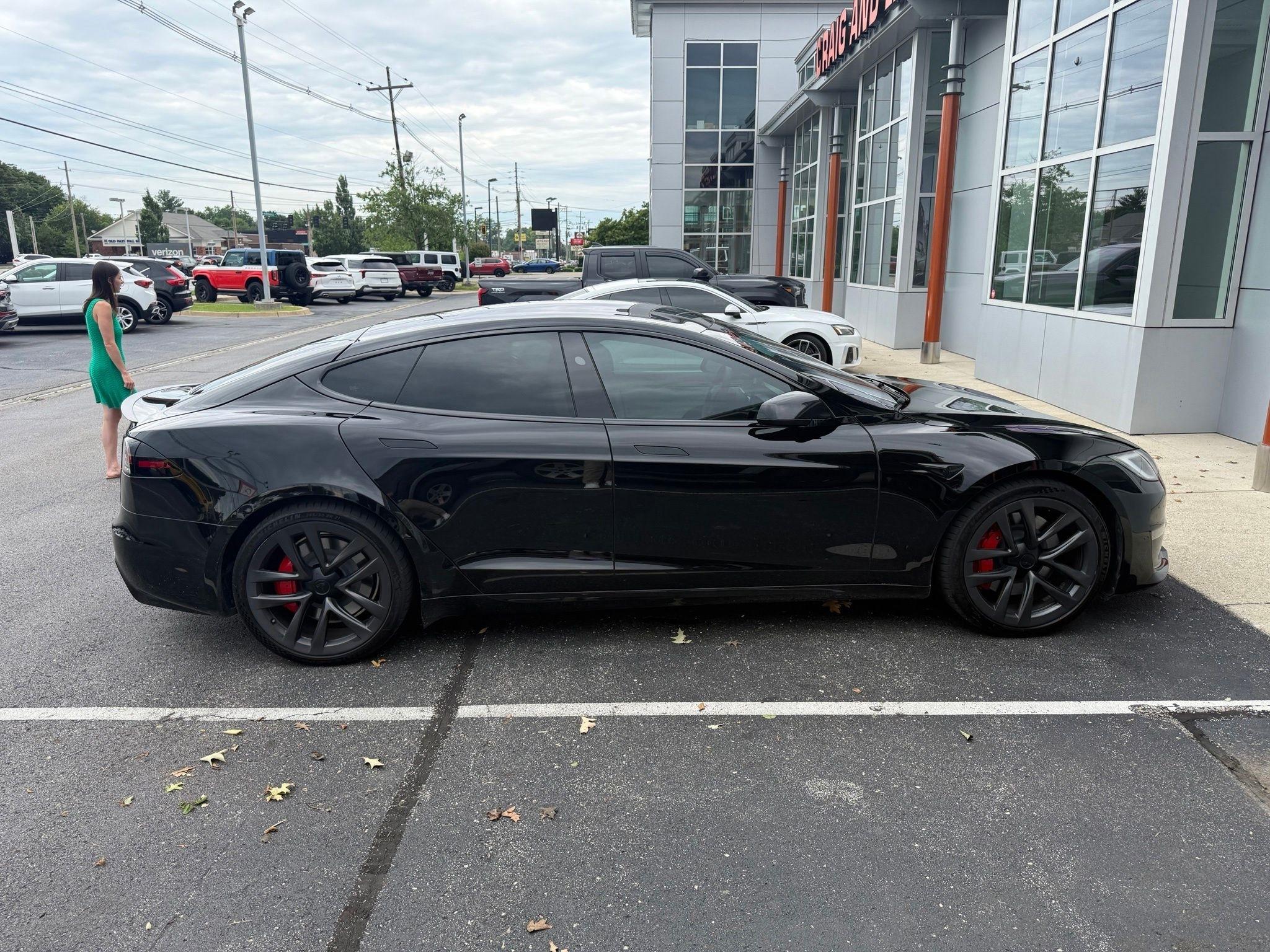 Tesla Model S  2023