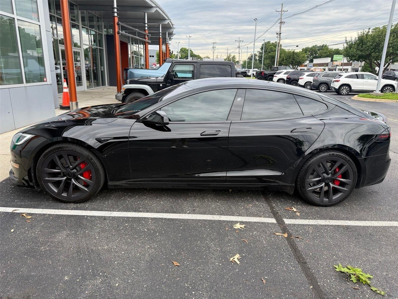2023 Tesla Model S's photo