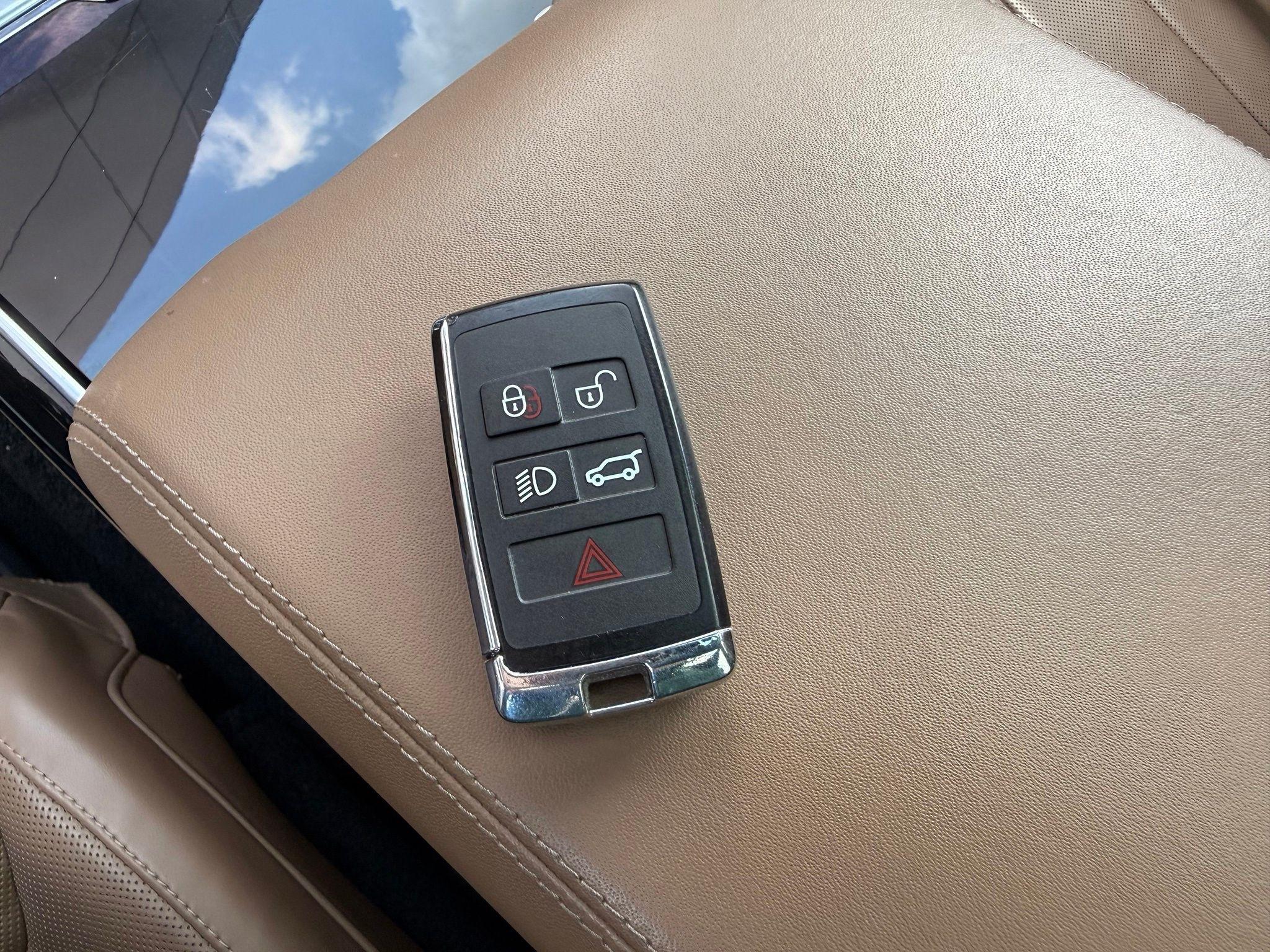 Land Rover Range Rover  2023