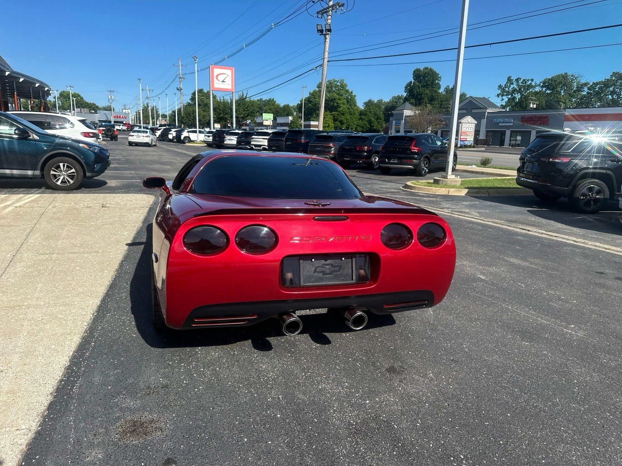 Chevrolet Corvette  2004