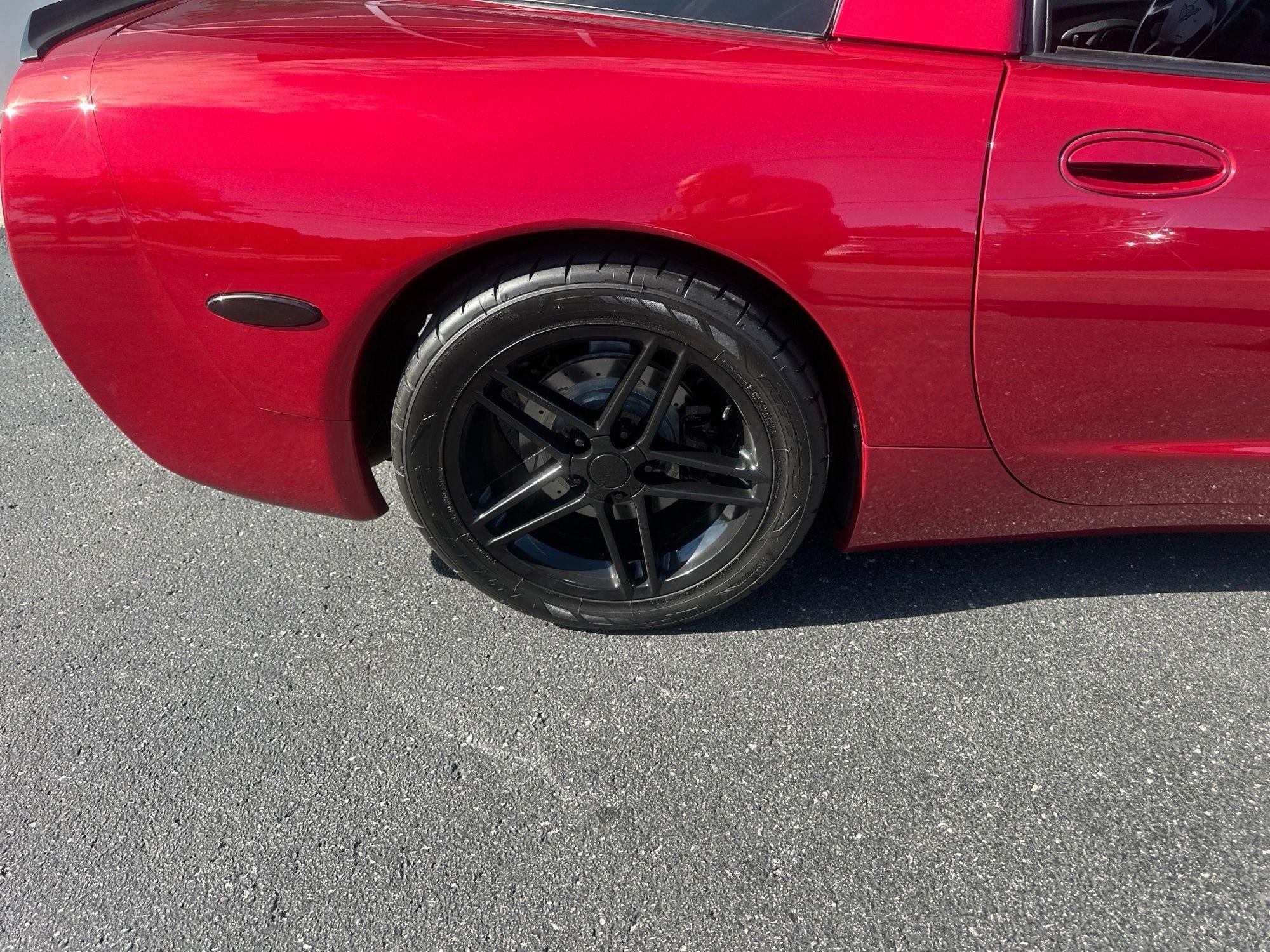 Chevrolet Corvette  2004