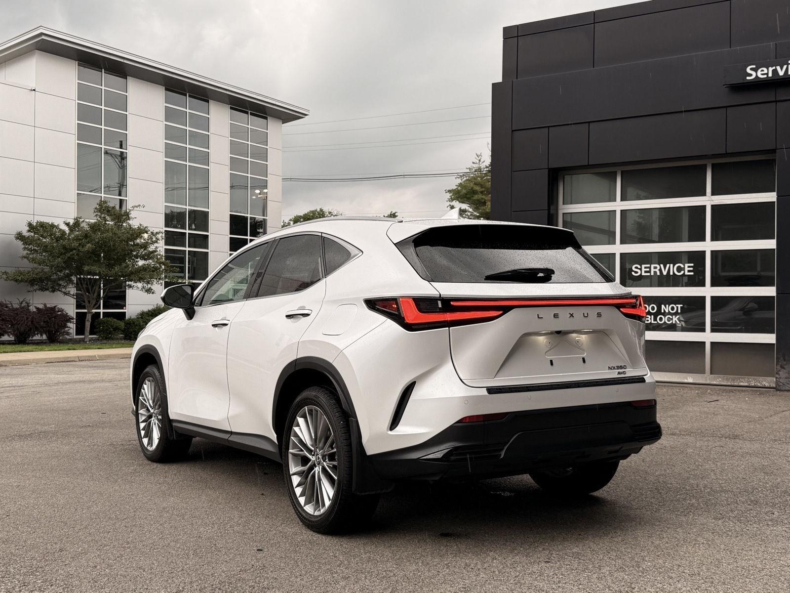Lexus NX  2025