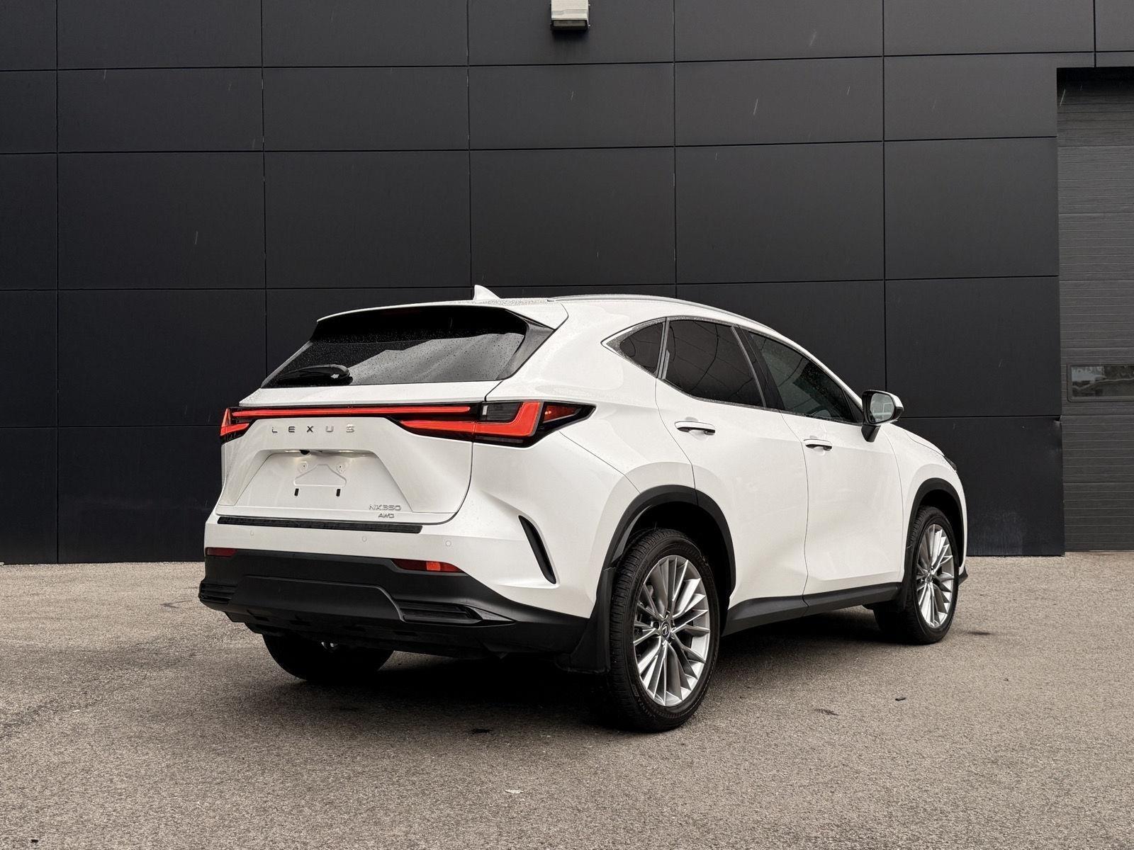 Lexus NX  2025
