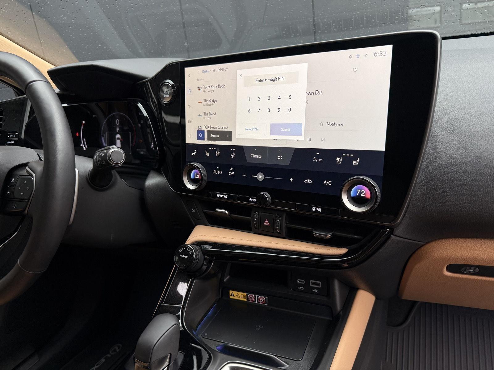Lexus NX  2025