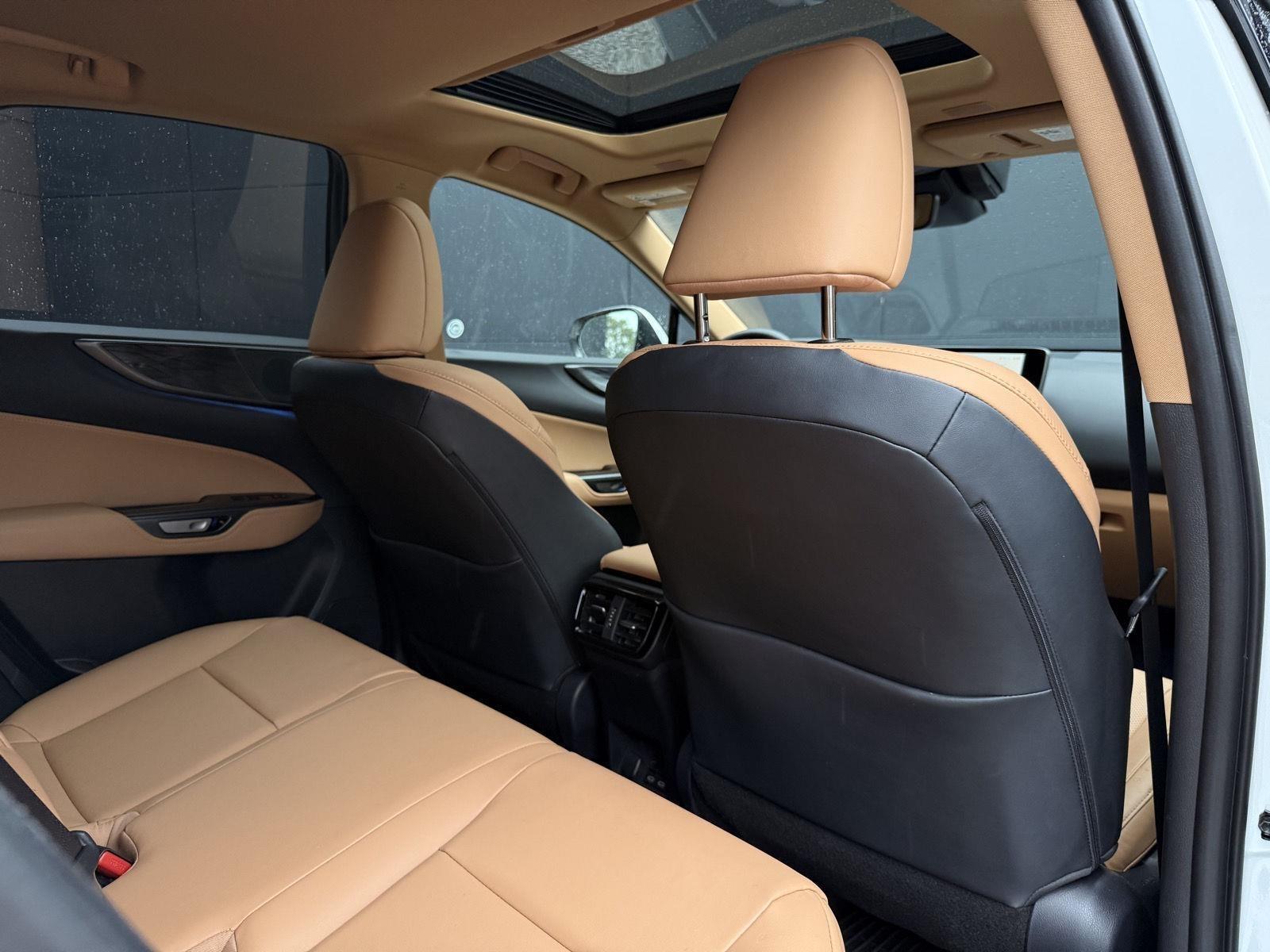 Lexus NX  2025