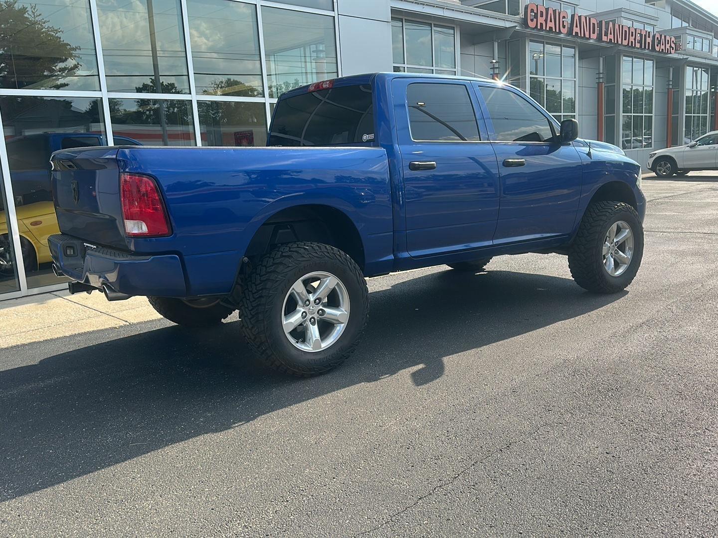 RAM 1500 Tradesman Crew Cab SWB 4WD 2015