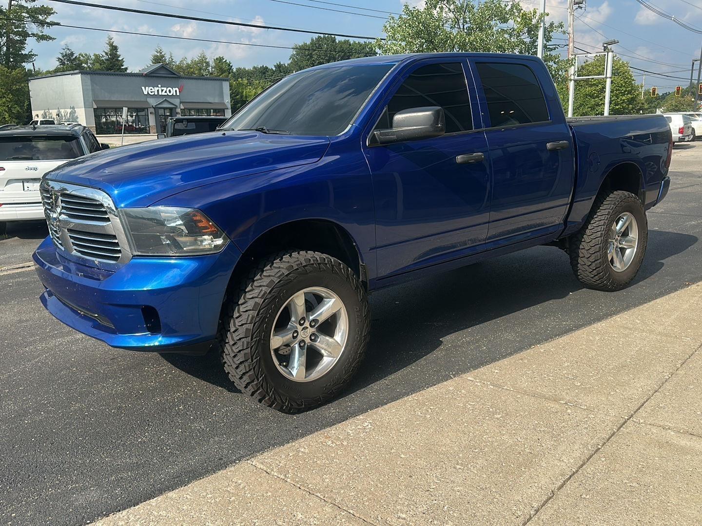 RAM 1500 Tradesman Crew Cab SWB 4WD 2015