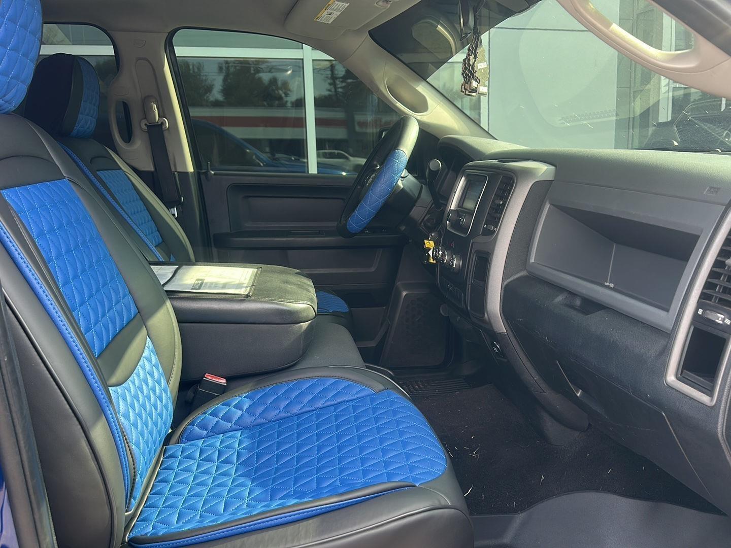 RAM 1500 Tradesman Crew Cab SWB 4WD 2015