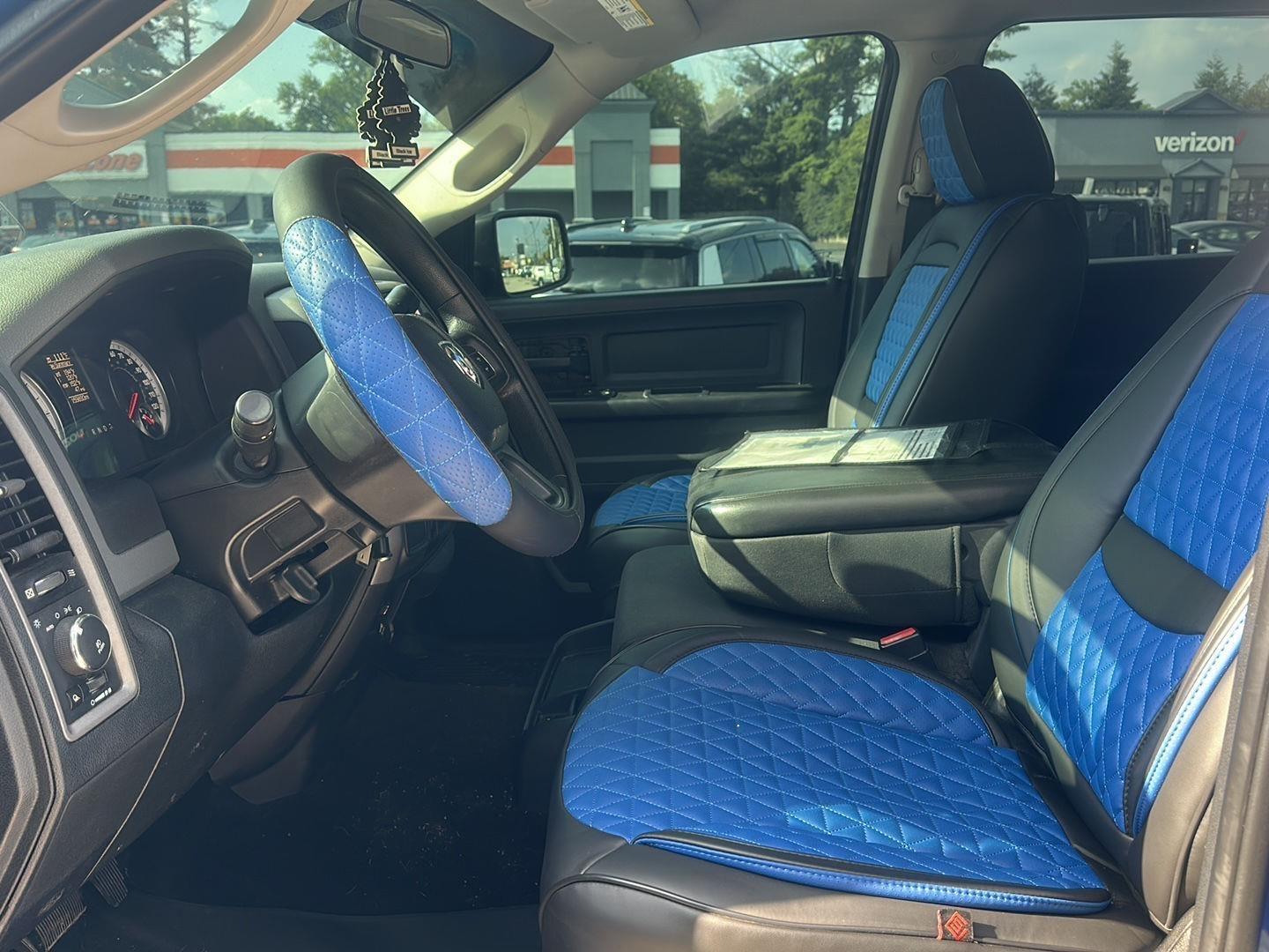 RAM 1500 Tradesman Crew Cab SWB 4WD 2015