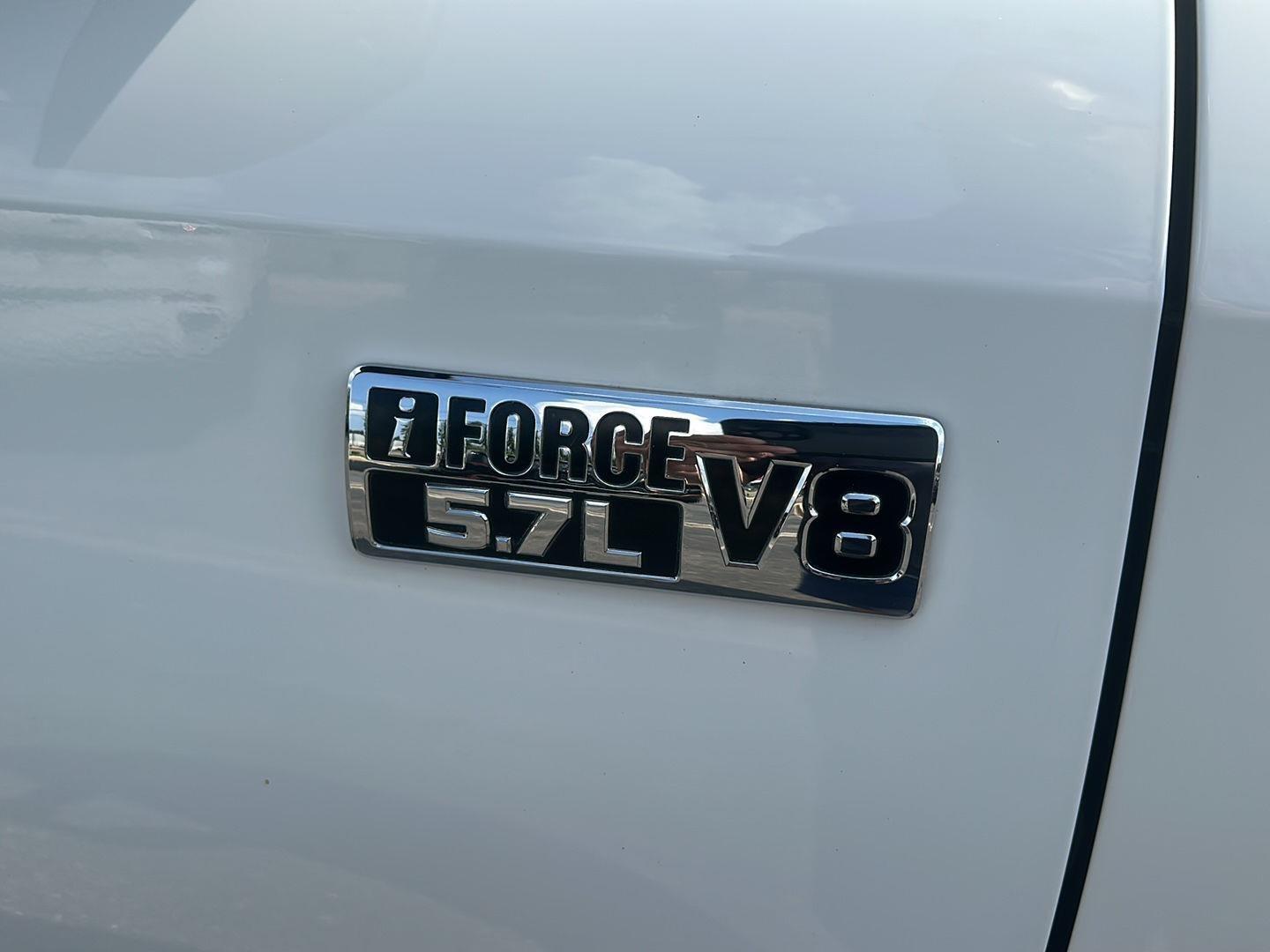 Toyota Tundra Limited 5.7L Double Cab 4WD 2014